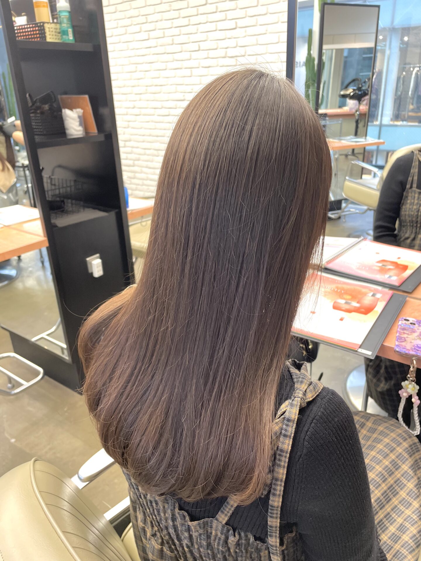 夏の紫外線ダメージケアと巻ける縮毛矯正