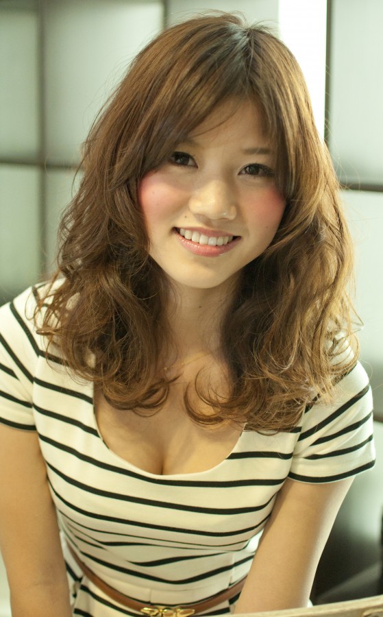 優しさと柔らかさの大人ロング。
