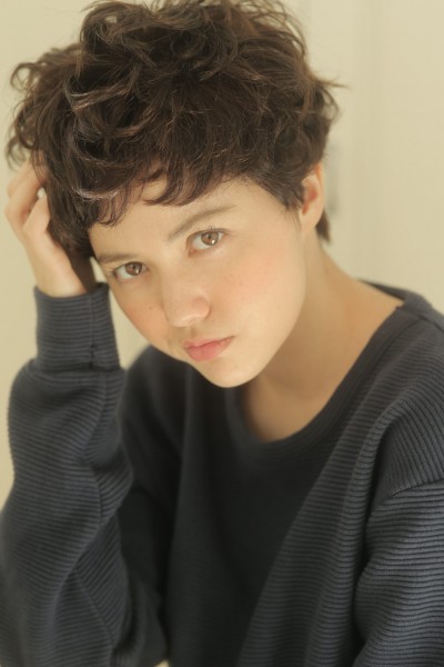 クセを活かして外国人みたいなかっこいいショートヘア