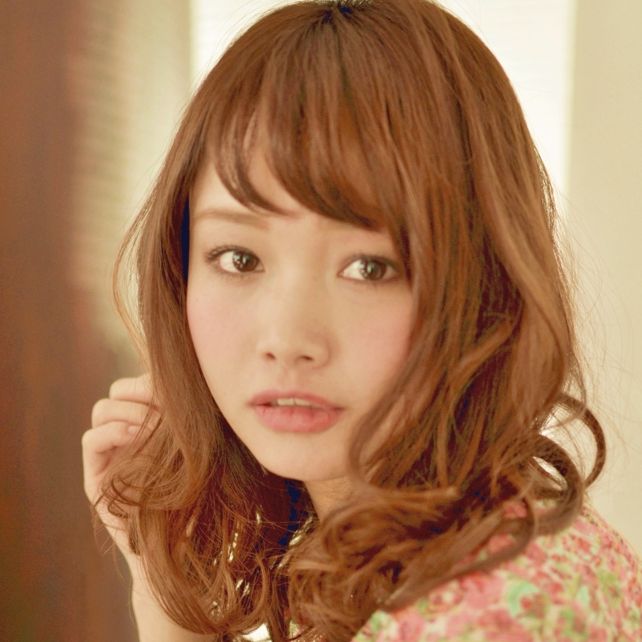 愛されツヤ髪はキャラメルショコラカラーと甘めバングで☆