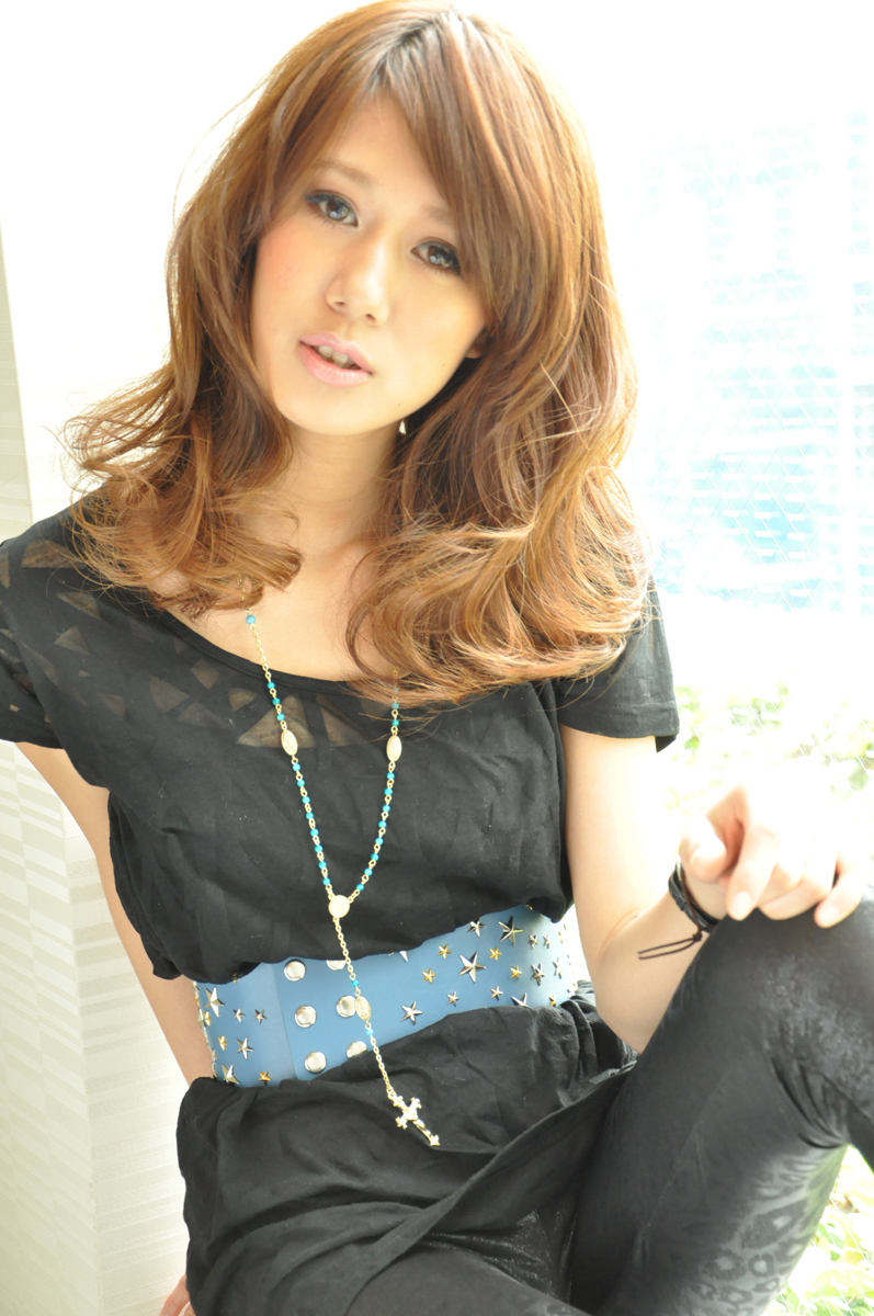 『ラフ＆セクシー』☆な-外国人風wavy-セミディ♪ - メイン