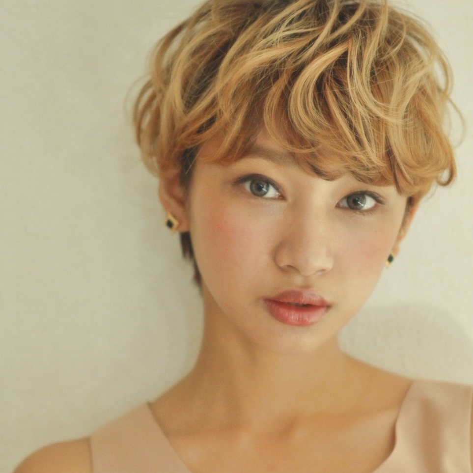 外国人風カジュアルエッジ☆リッジのあるエアリーショート♪