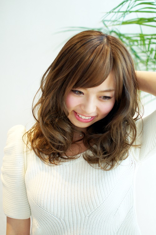 ヨコ波ウェーブは小顔効果絶大！！！