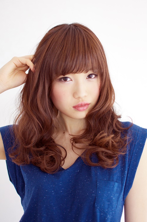 透明感のある外国人風幸せセミロング - メイン