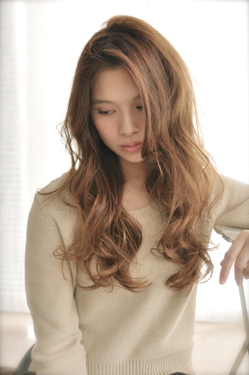 『カジュアルウェーブロング』×『グレージュカラー』