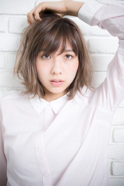 寝ぐせ風ボブミディアム