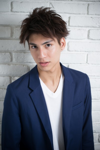 ツーブロックエアリーショート