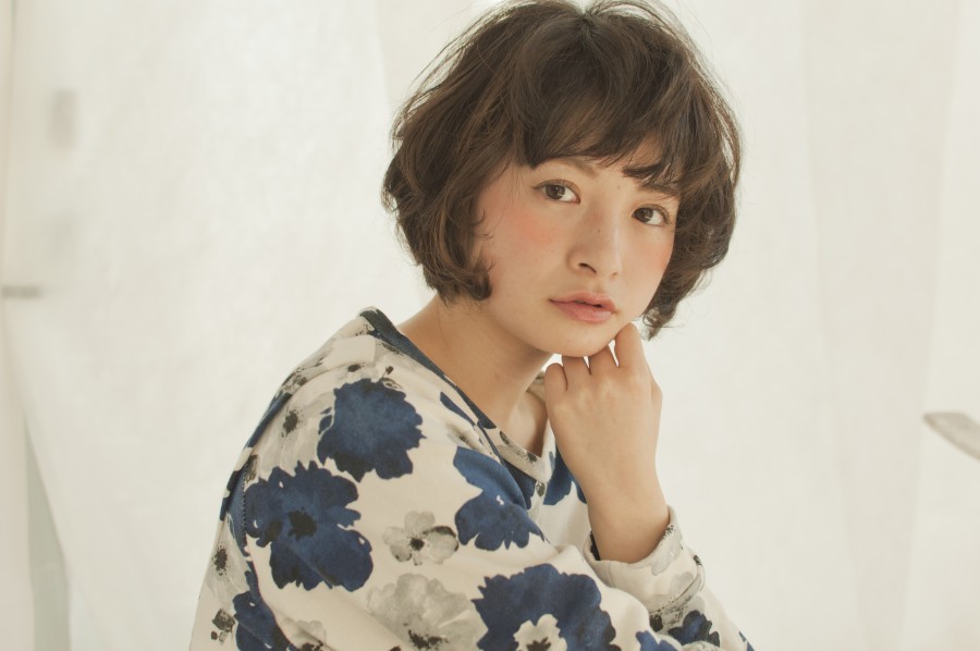 ニュアンスカールで作るおしゃれ可愛い甘辛ショート♪