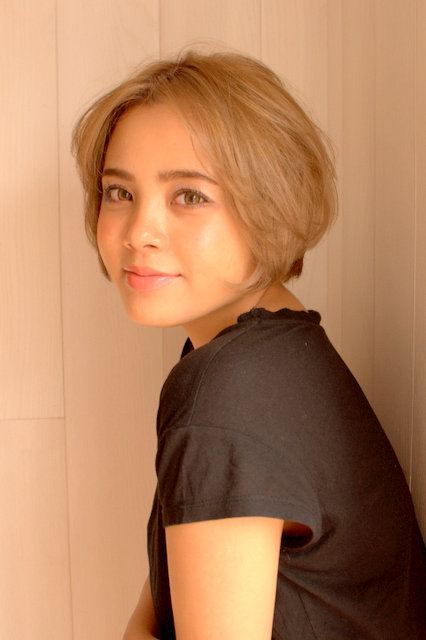 シルエットが綺麗なナチュラルボブ