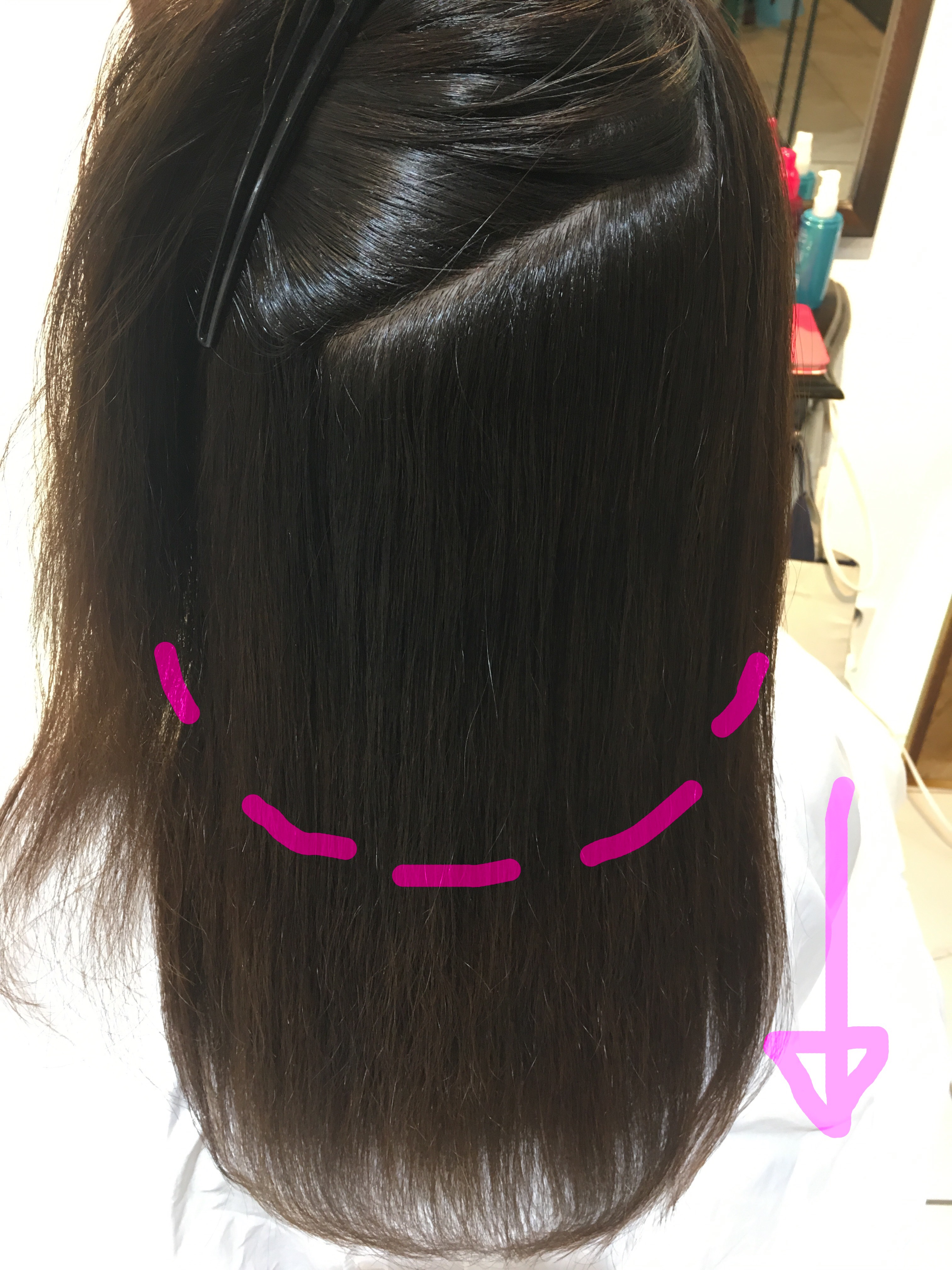 悩めるくせ毛の解決にダメージ減のストレートパーマ！