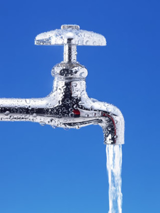 引っ越し先で髪質が変わったと思う方へ。水が変わると髪質も変わる！？