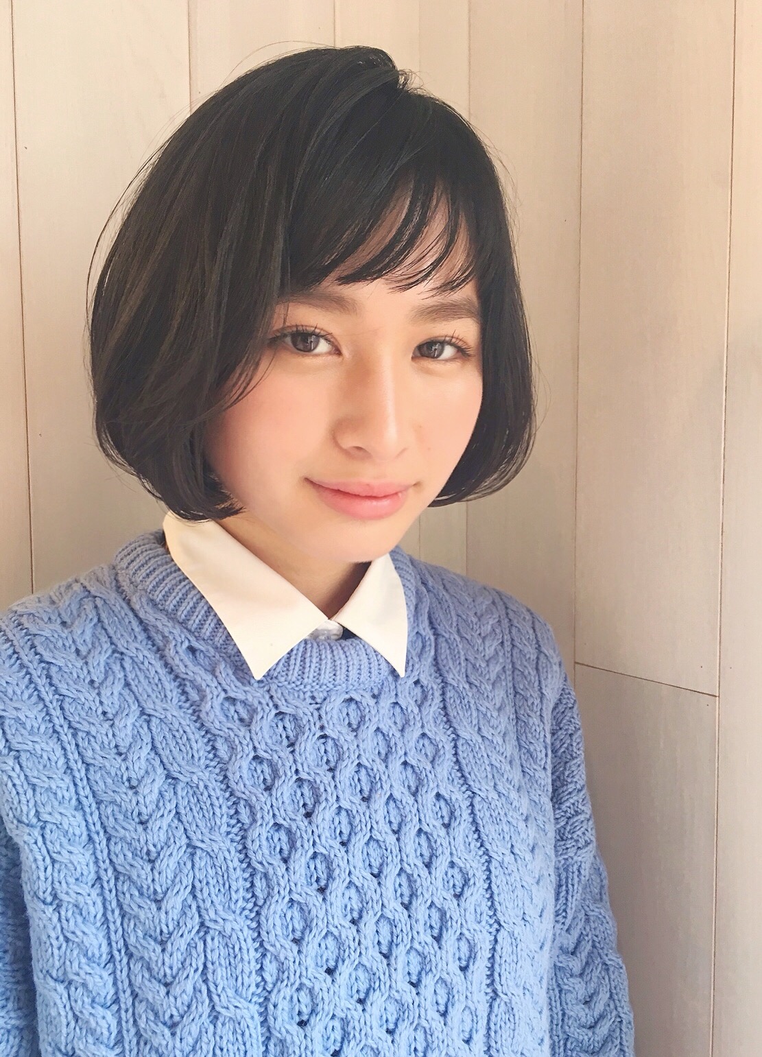 黒に近いアッシュ♪そして柔らかなボブ♪^ ^