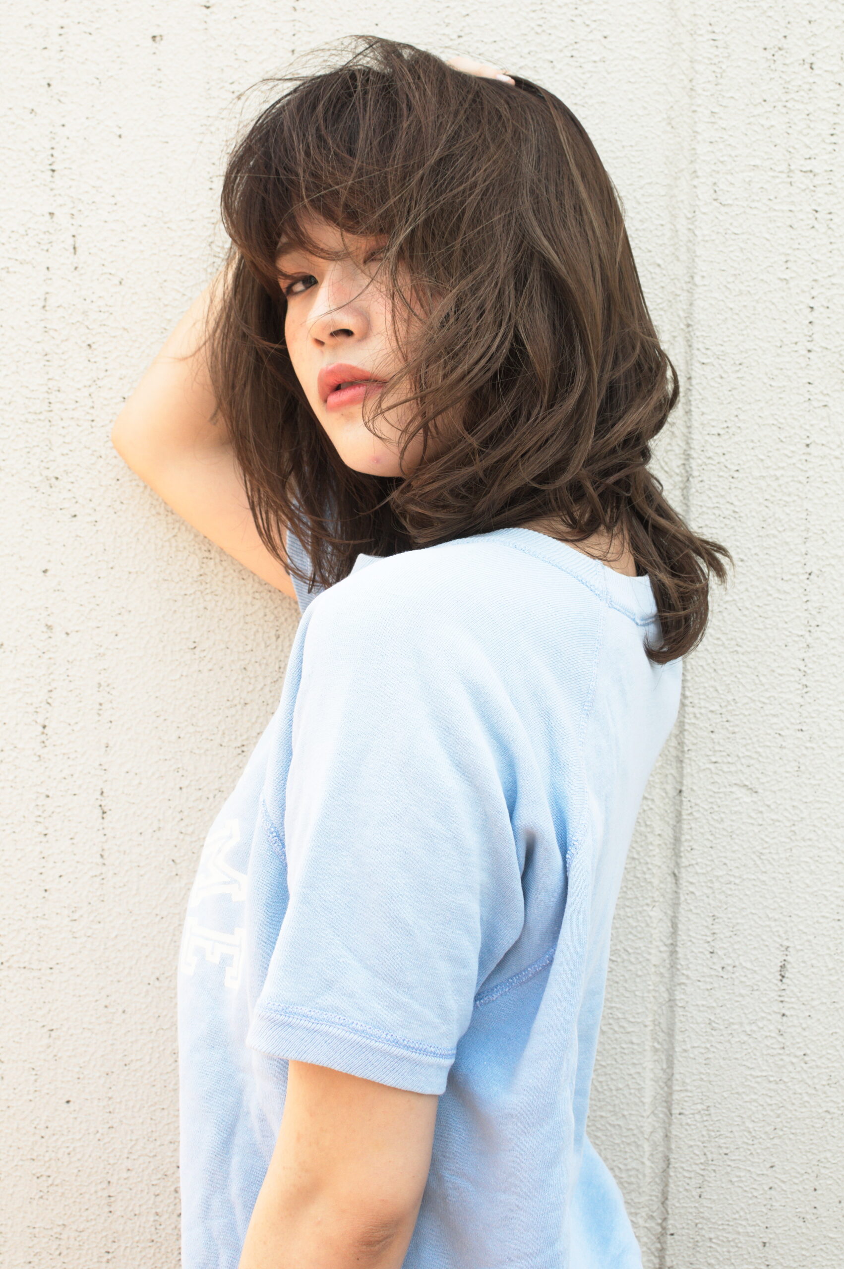 大人かわいいウルフ風ナチュラルマッシュレイヤー