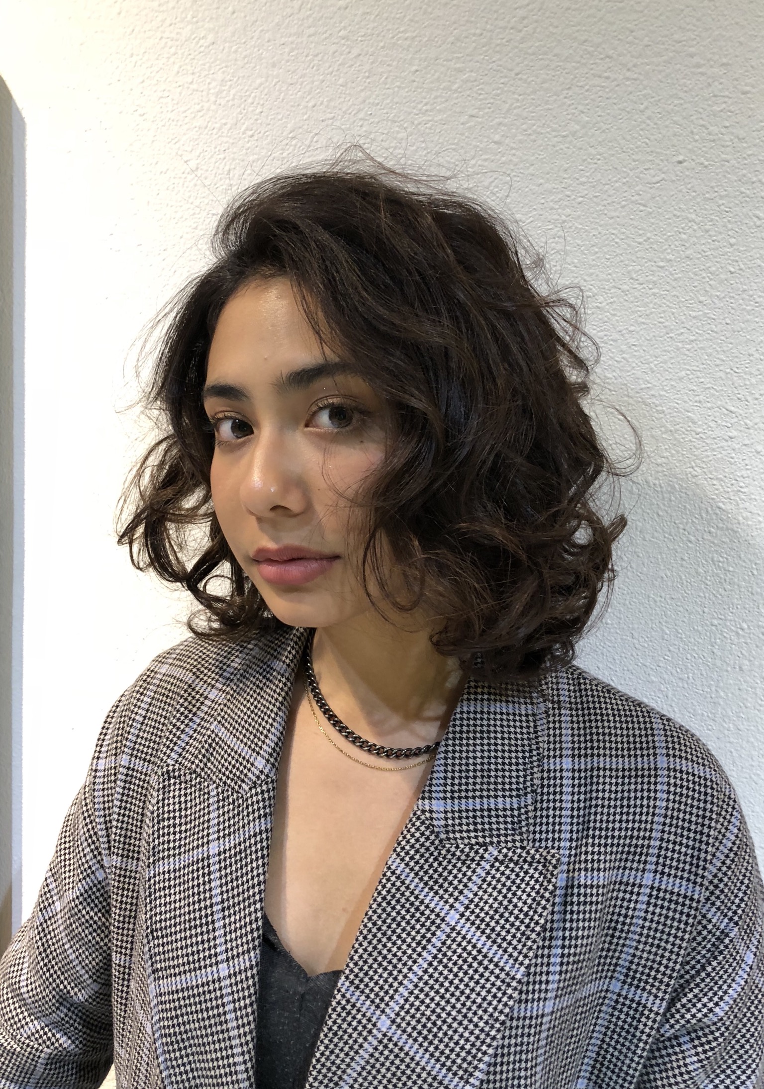 ミディアムパーマスタイル