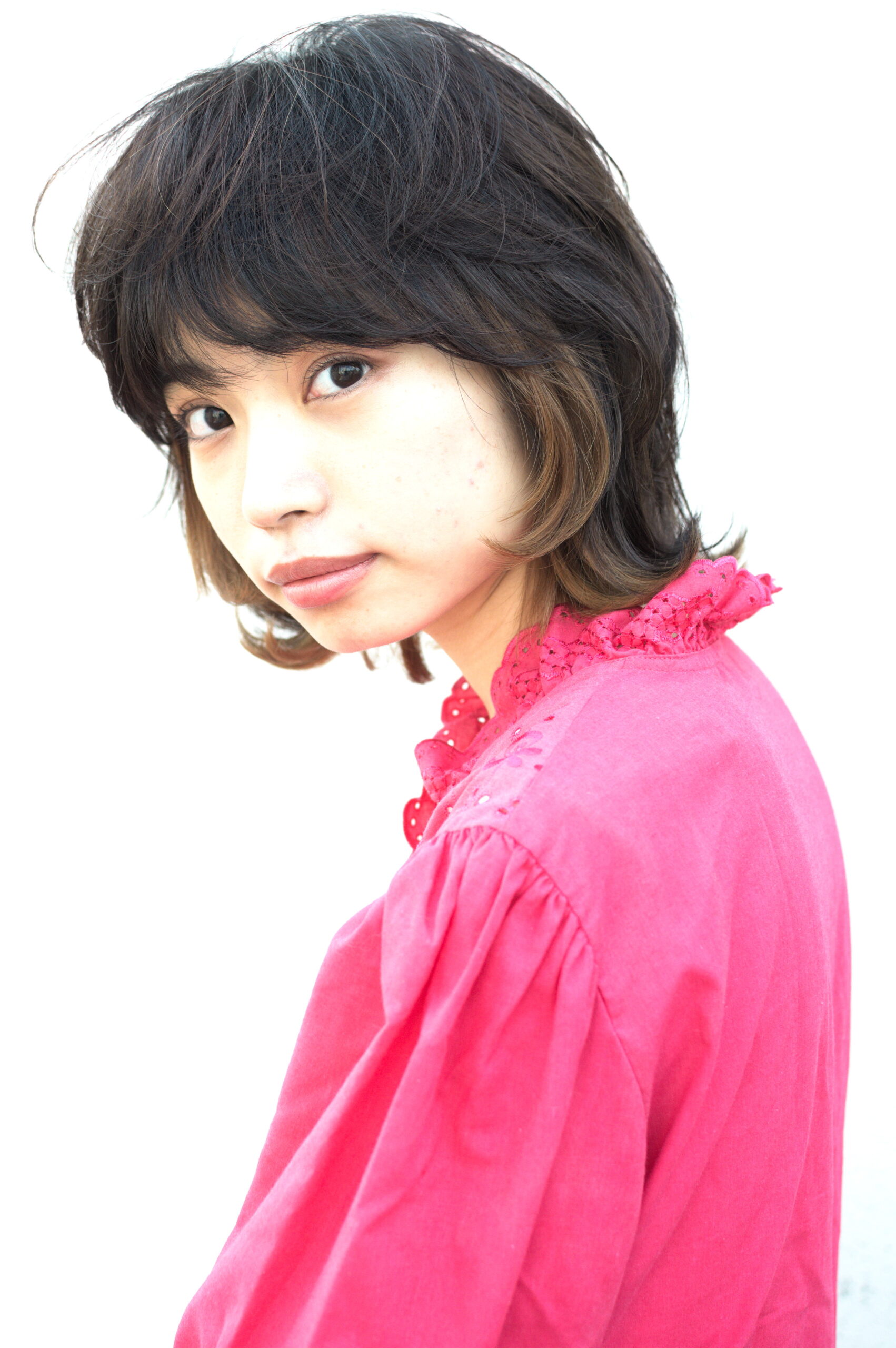 オシャレに決まるナチュラルウルフスタイル