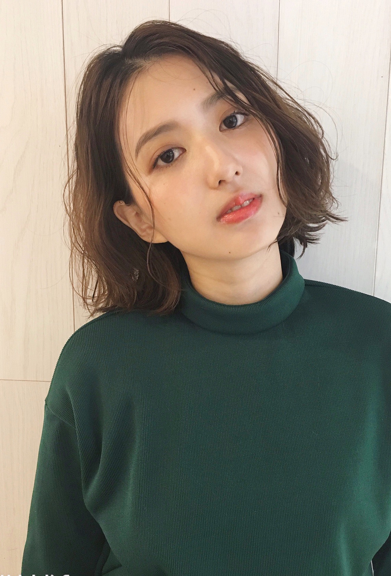 外ハネボブ、内巻きボブに飽きてしまった方にオススメなオシャレボブ！