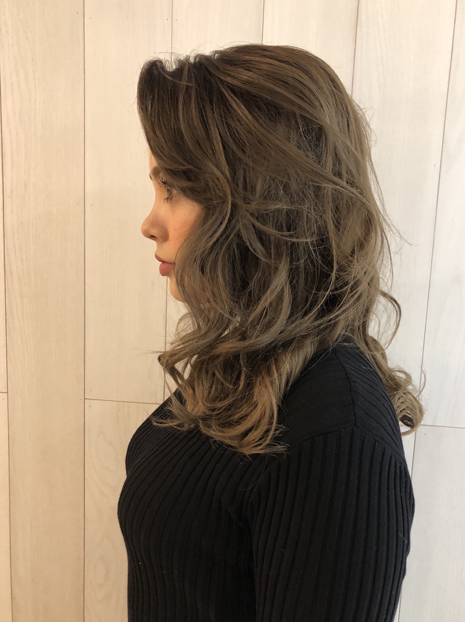 ハイトーングレージュカラー