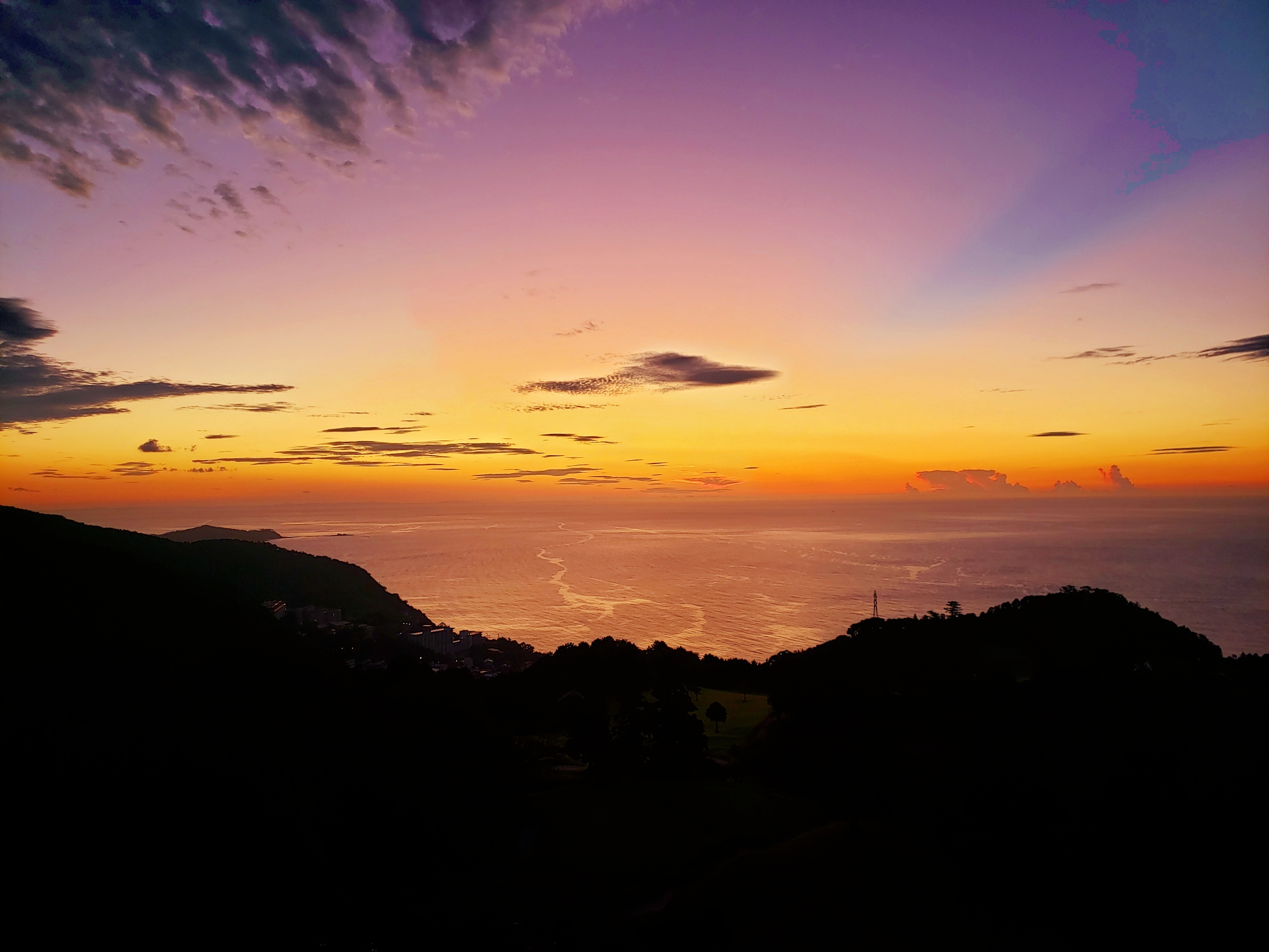 10月　青山店スタイリスト不在スケジュール