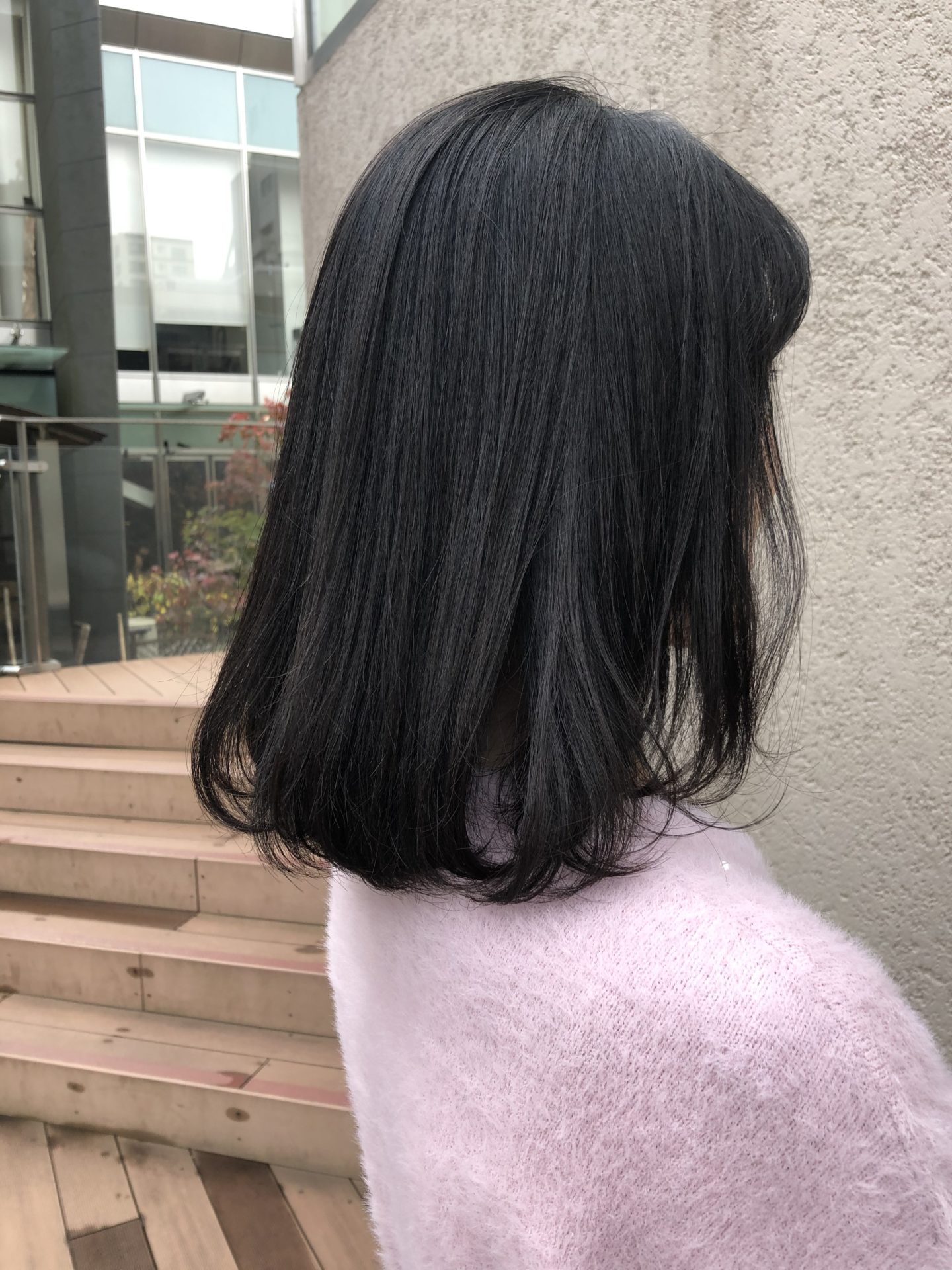 うねり、広がる髪の毛には！