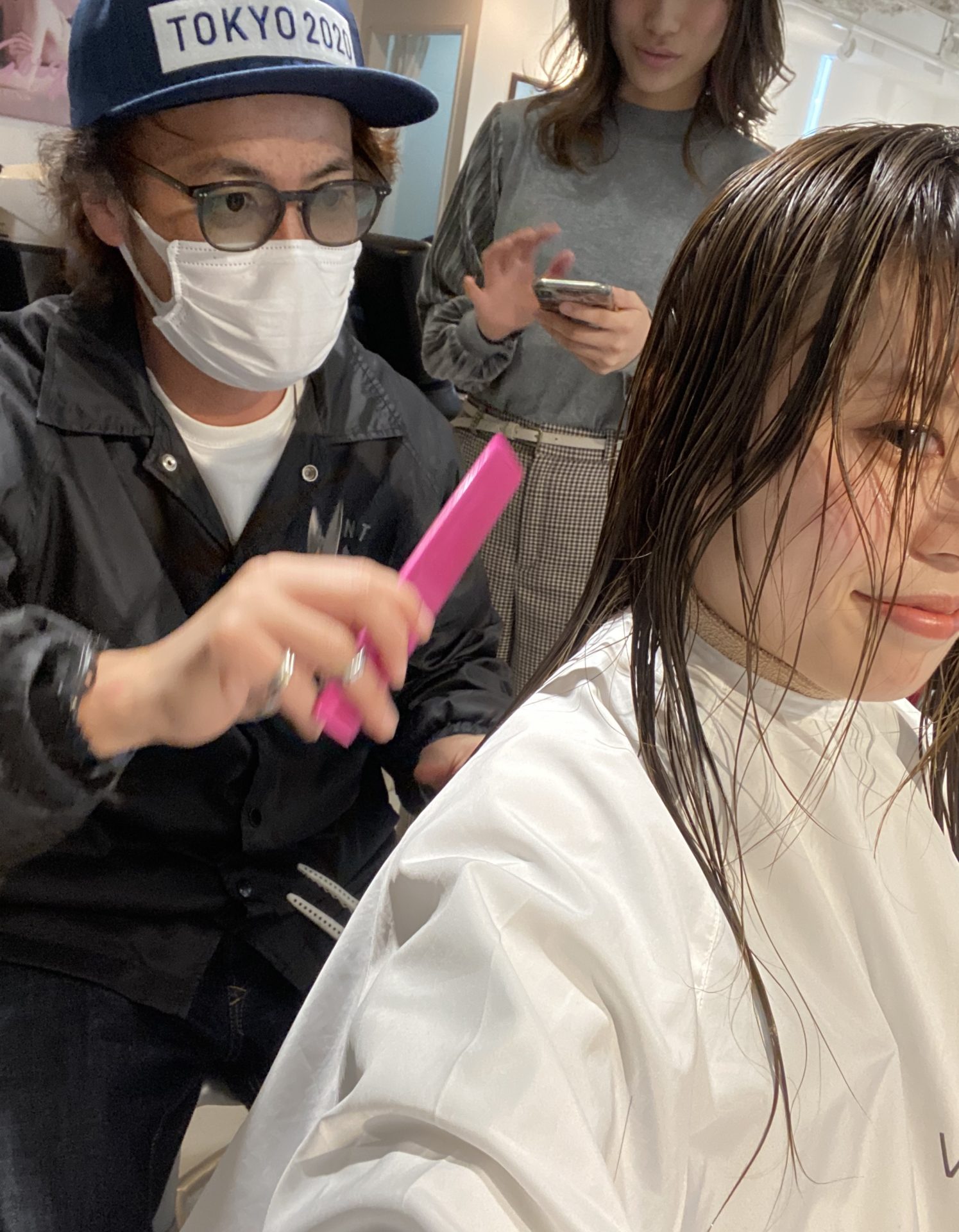 久しぶりのヘアスタイルチェンジ★