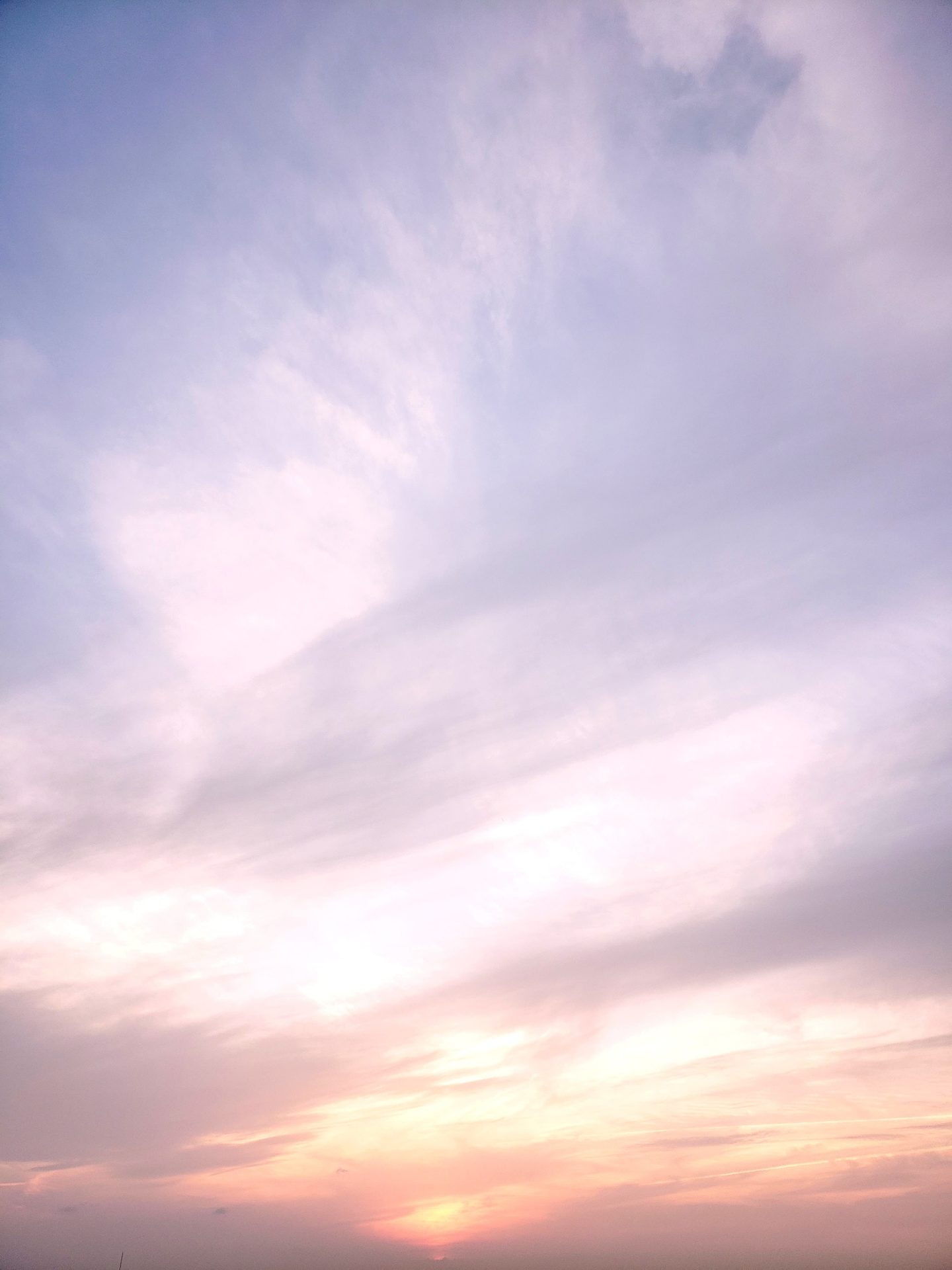 6月　スタイリストお休みのお知らせ