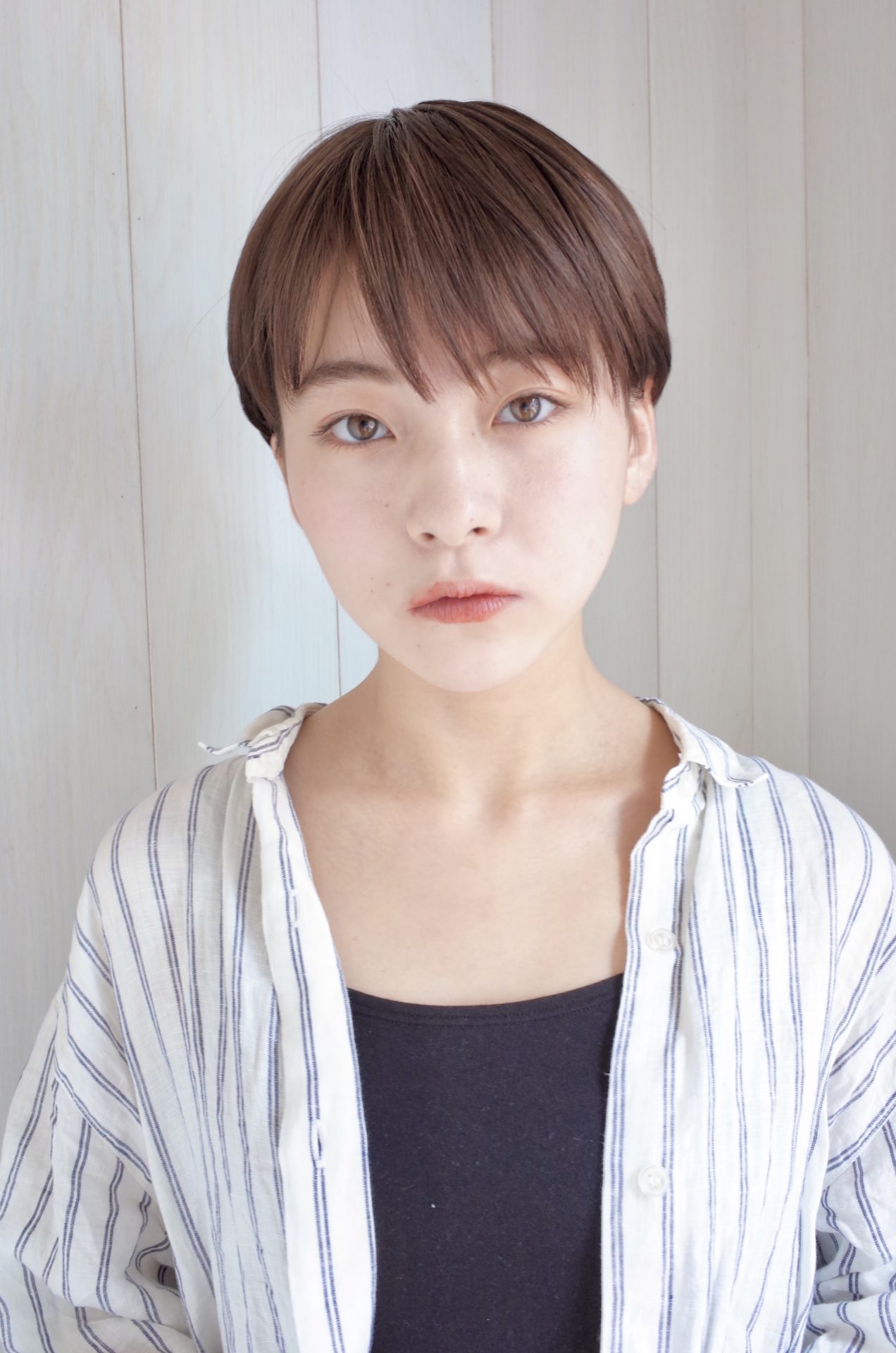 耳にかけてこなれ感！マッシュショート