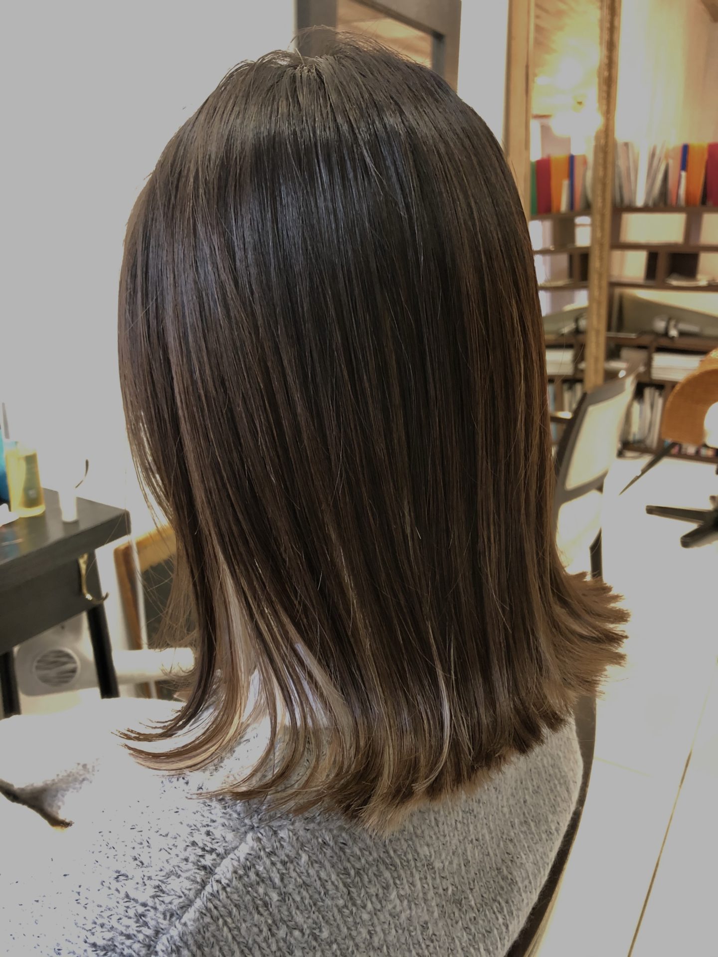 切りっぱなしヘア