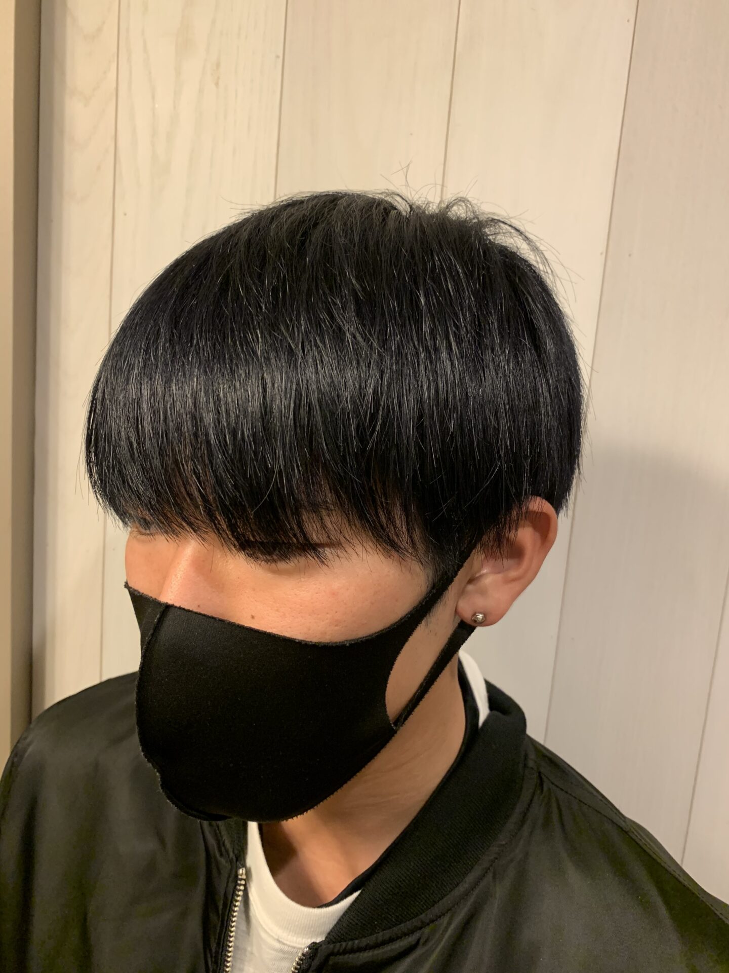 ブルーブラック