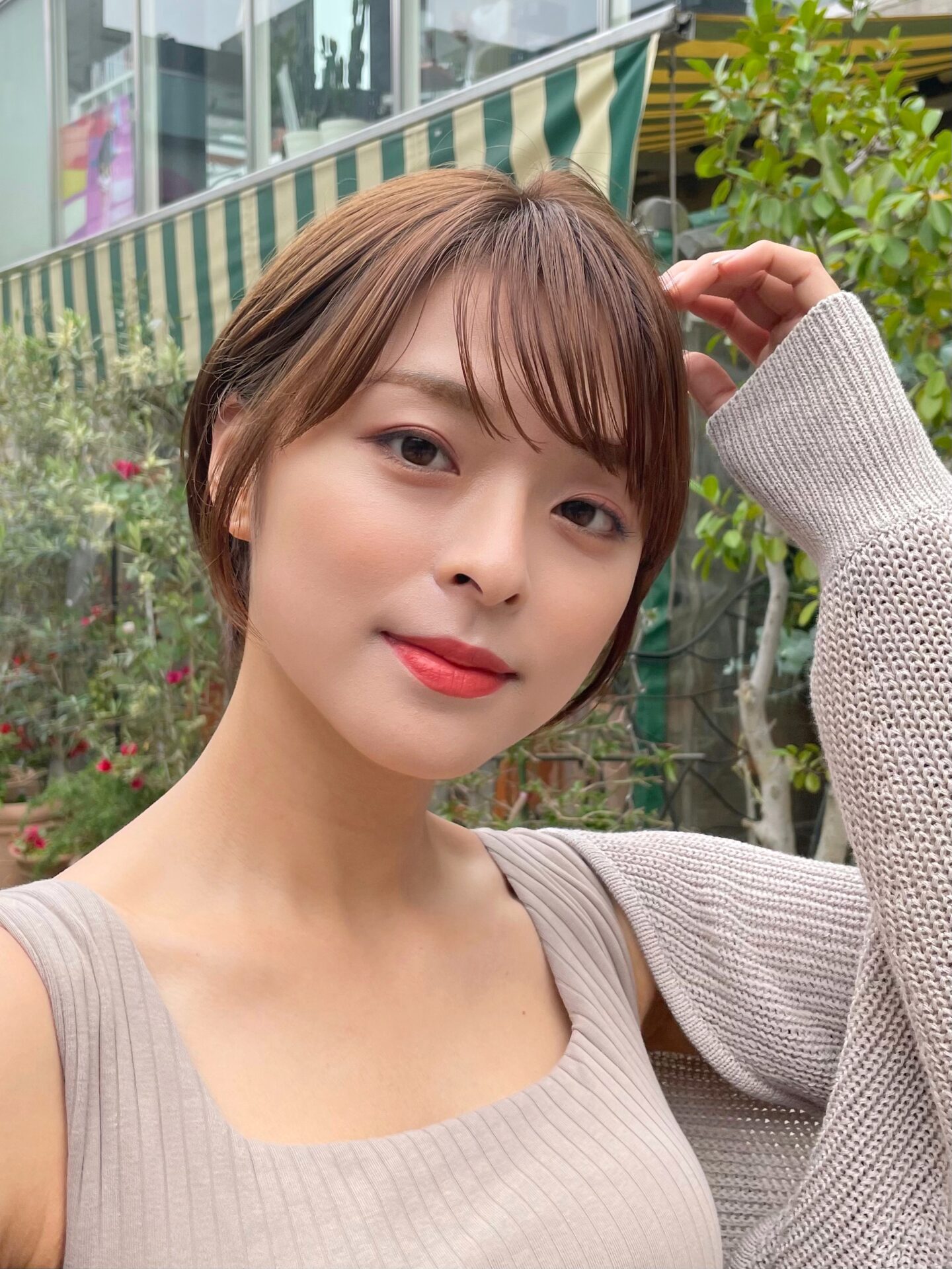 簡単スタイリングのかわいいショートカット♪