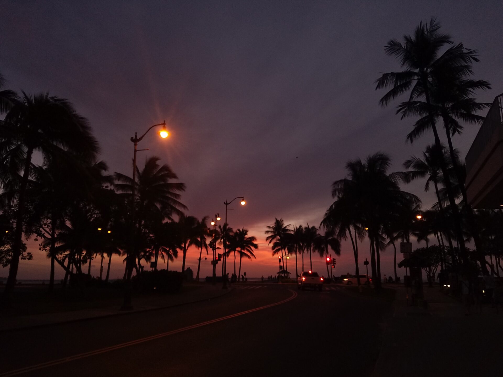 DIFINO青山店スタイリスト ６月不在スケジュール