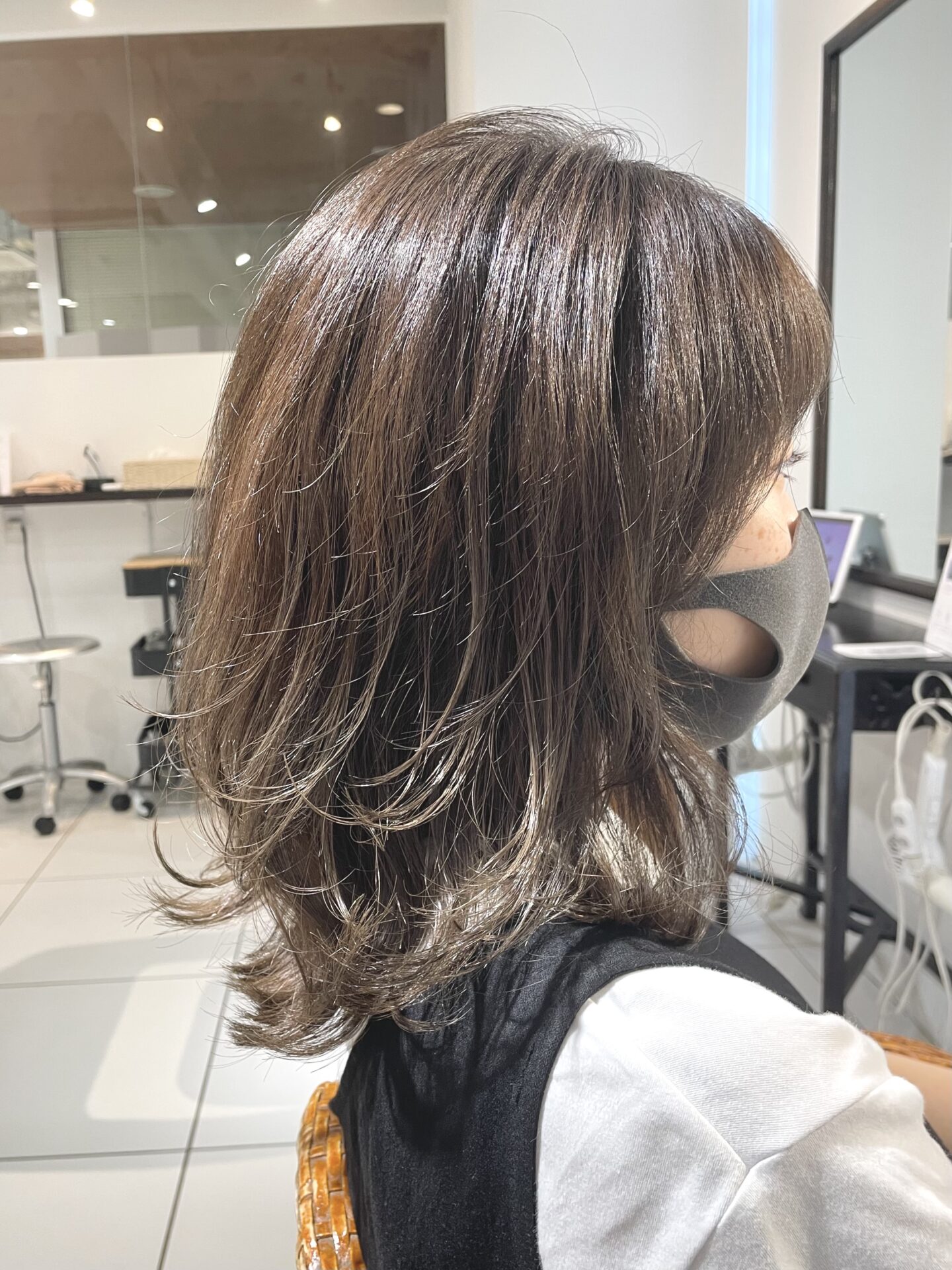 グレージュカラー