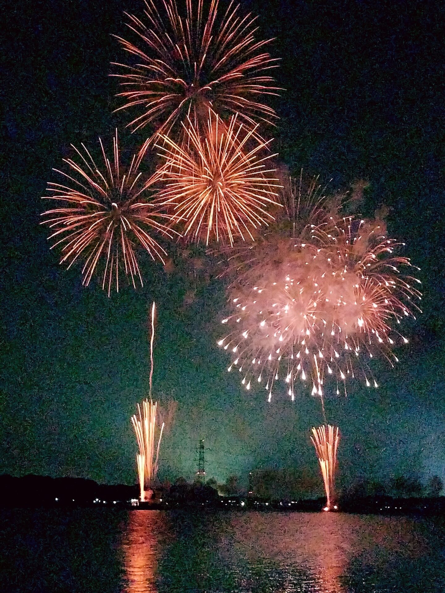 DIFINO青山 8月スタイリスト不在スケジュール