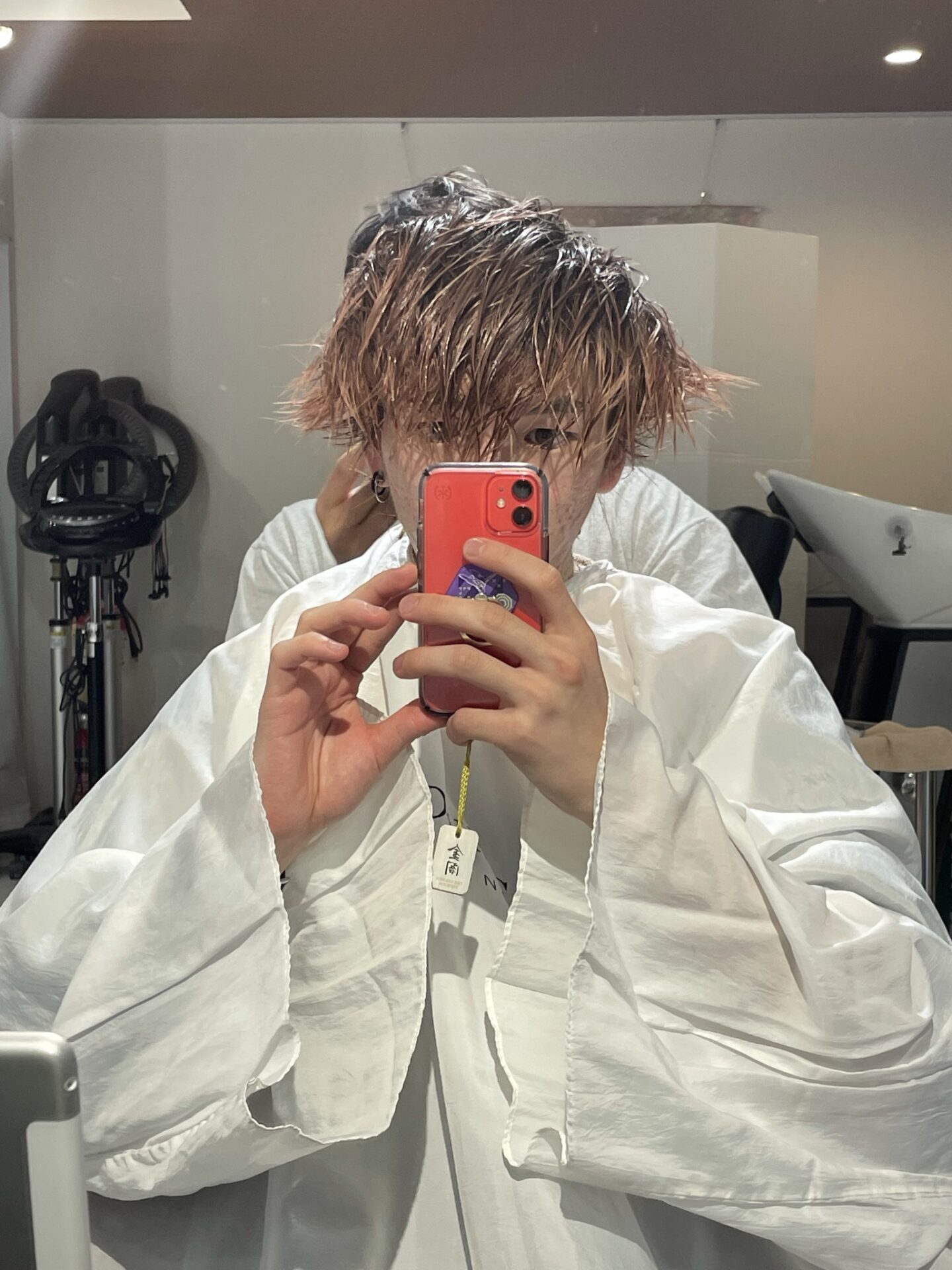 髪を切って頂きました！！