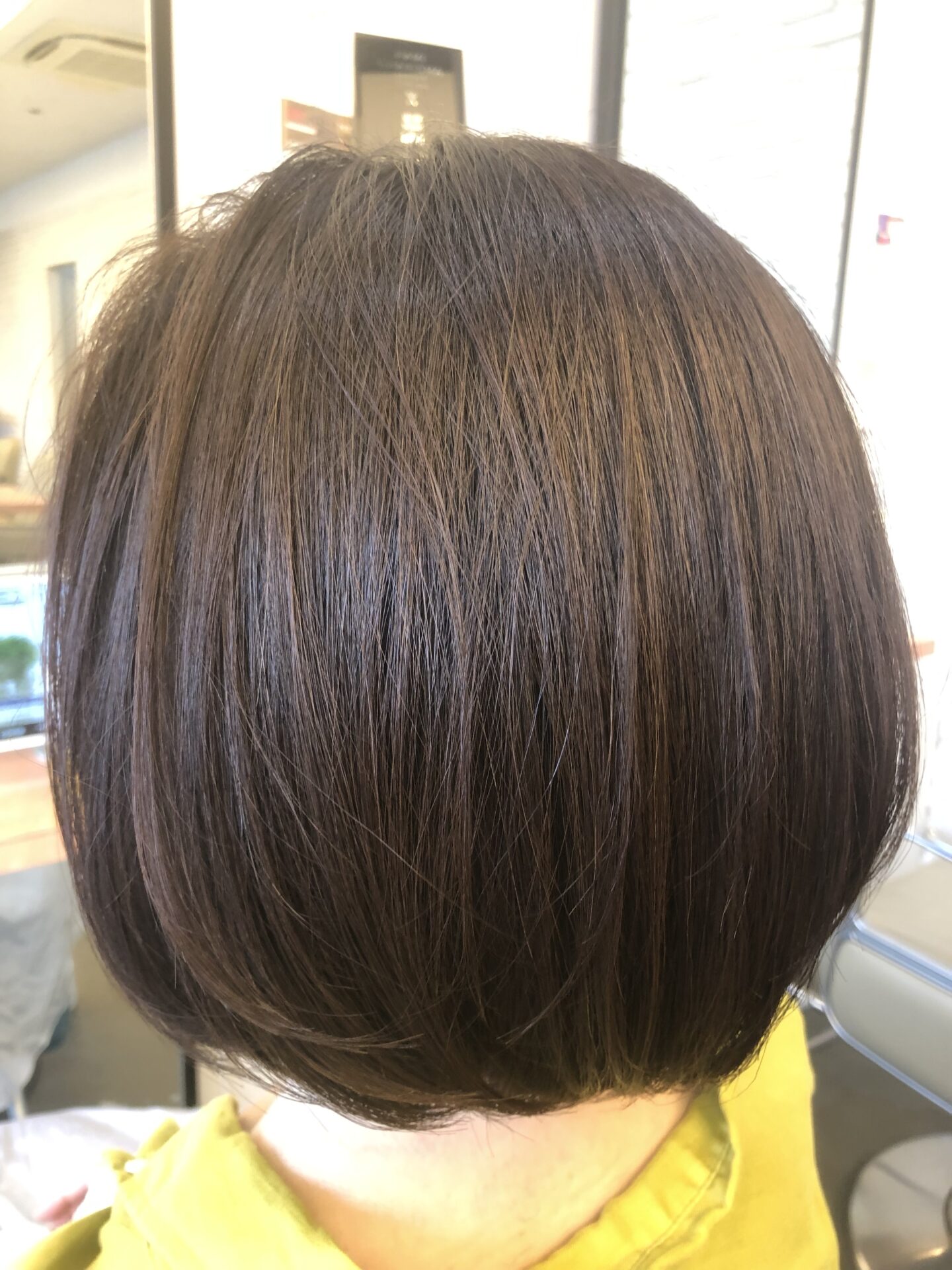 白髪染めを明るいカラーでイメージチェンジ！！