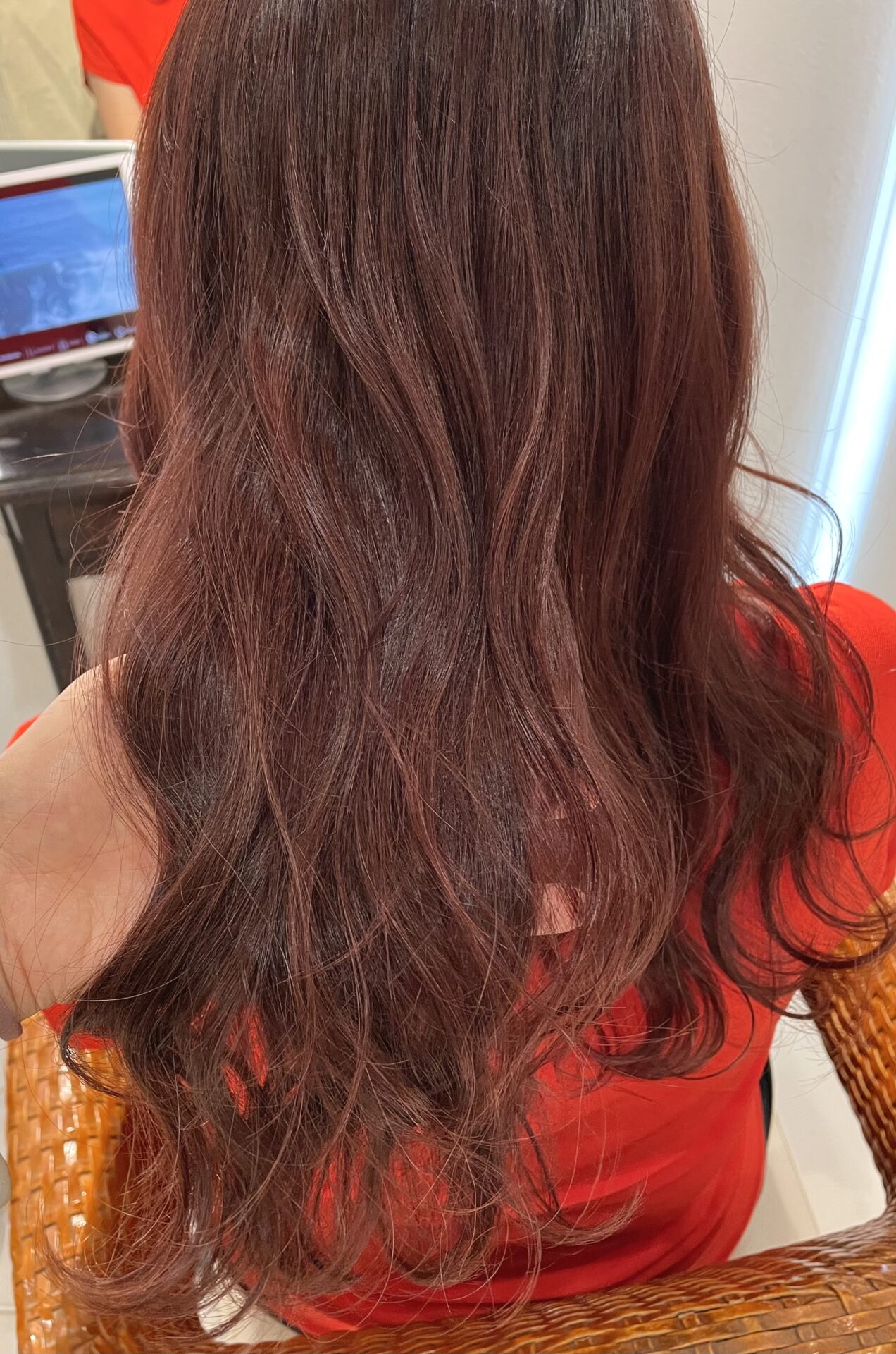 秋冬人気の赤み系カラーがもたらしてくれる効果♪^ ^