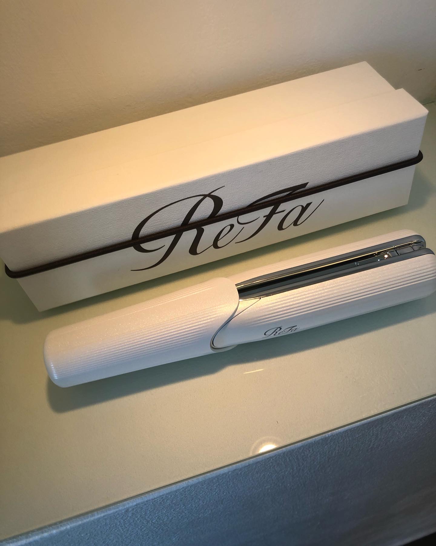 Refa フィンガーストレートアイロン導入しました。