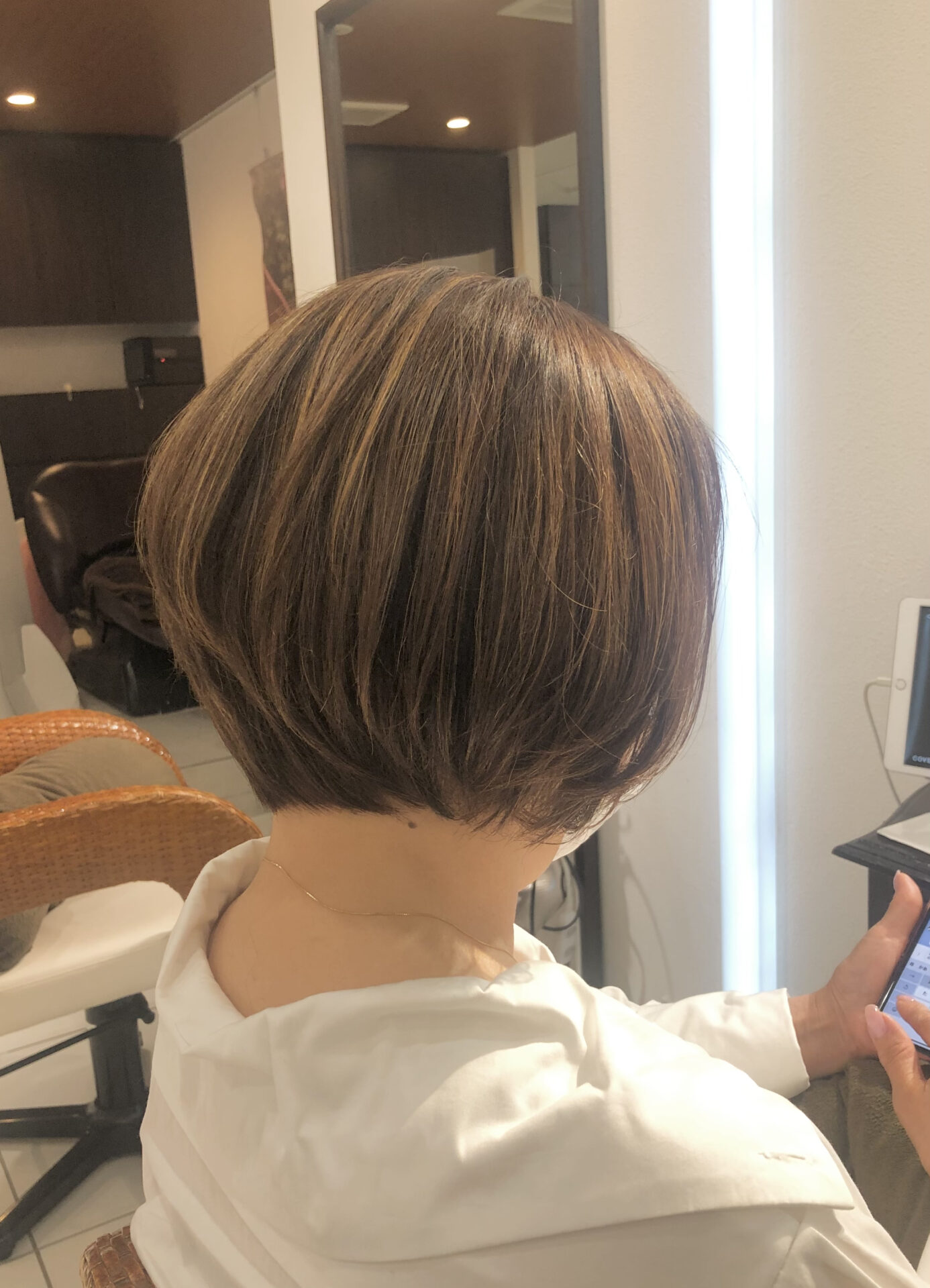 50代60代に人気！ショートボブ＆メッシュ♪