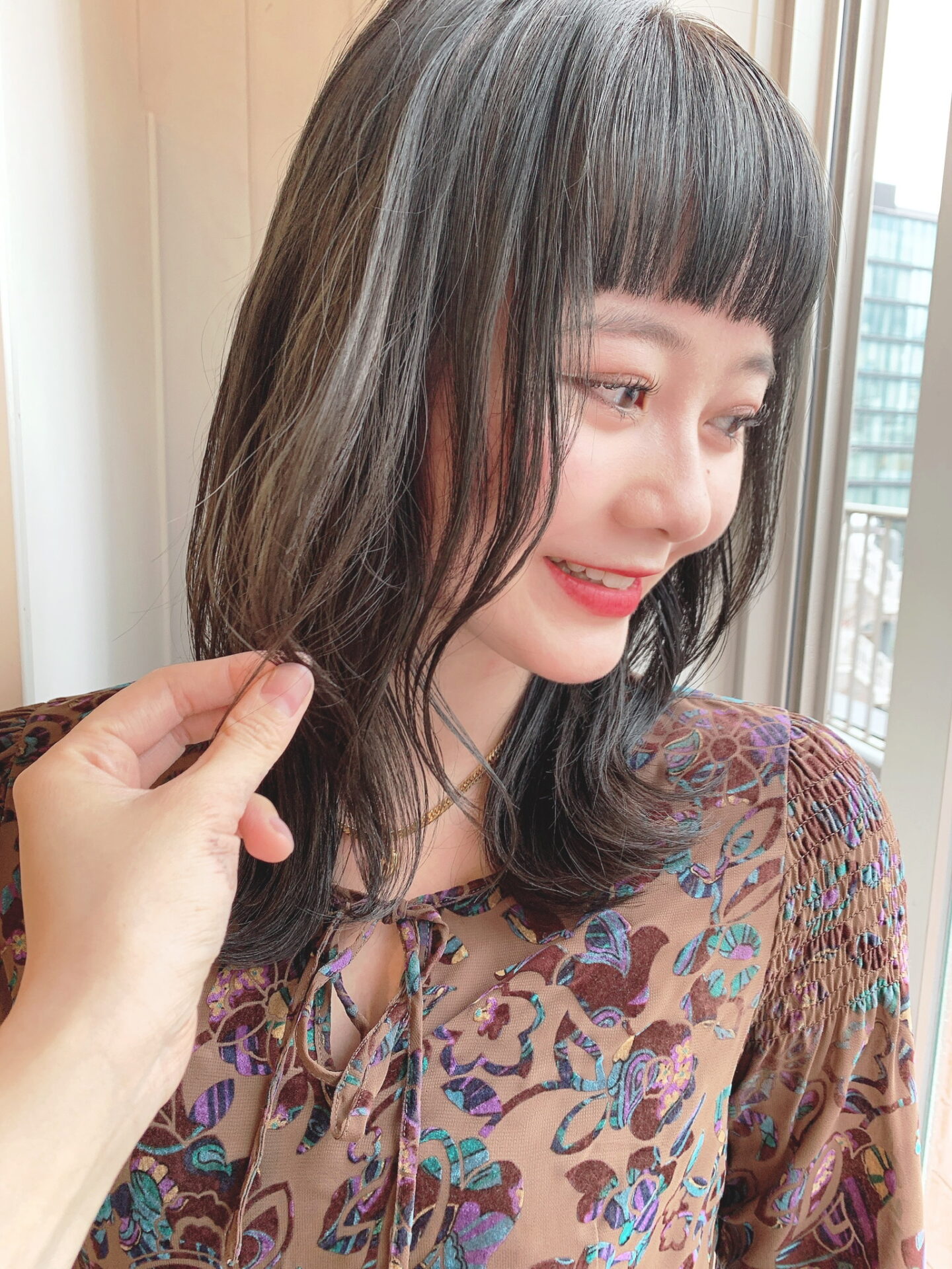 人気の透け感グレージュ♪冬ももちろん継続です！^ ^