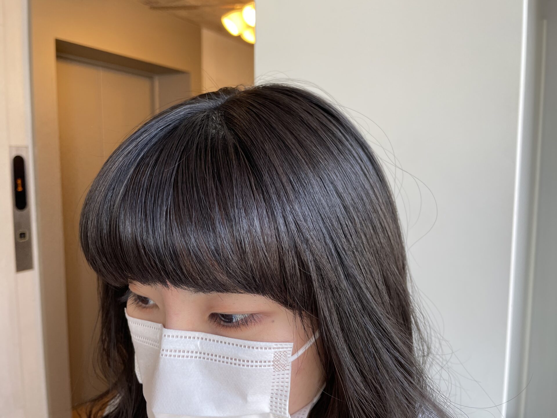 実は、、部分的に前髪パーマ顔まわりにパーマかけれます♪