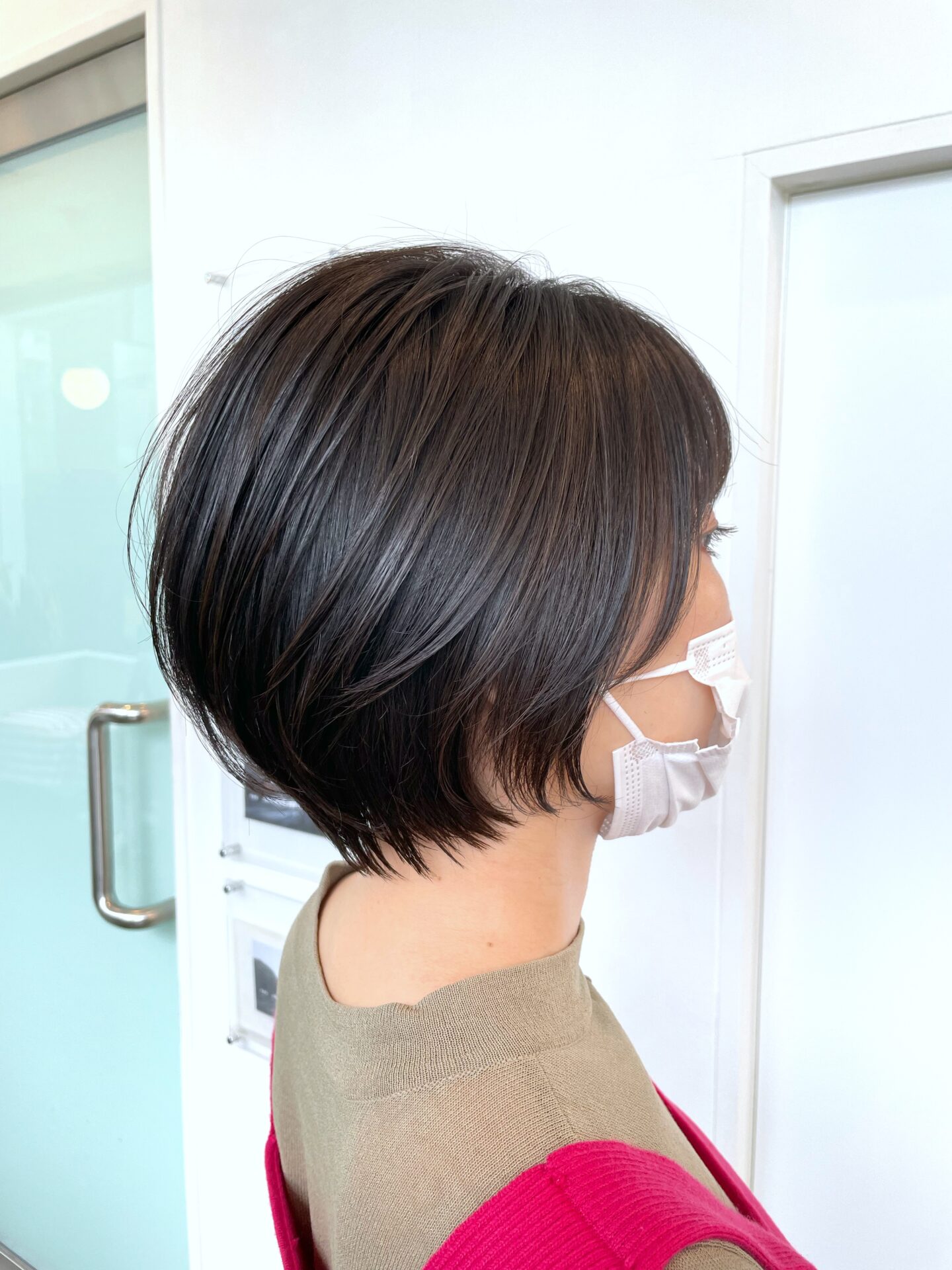 この時期にオススメなのが【コスメストレート】