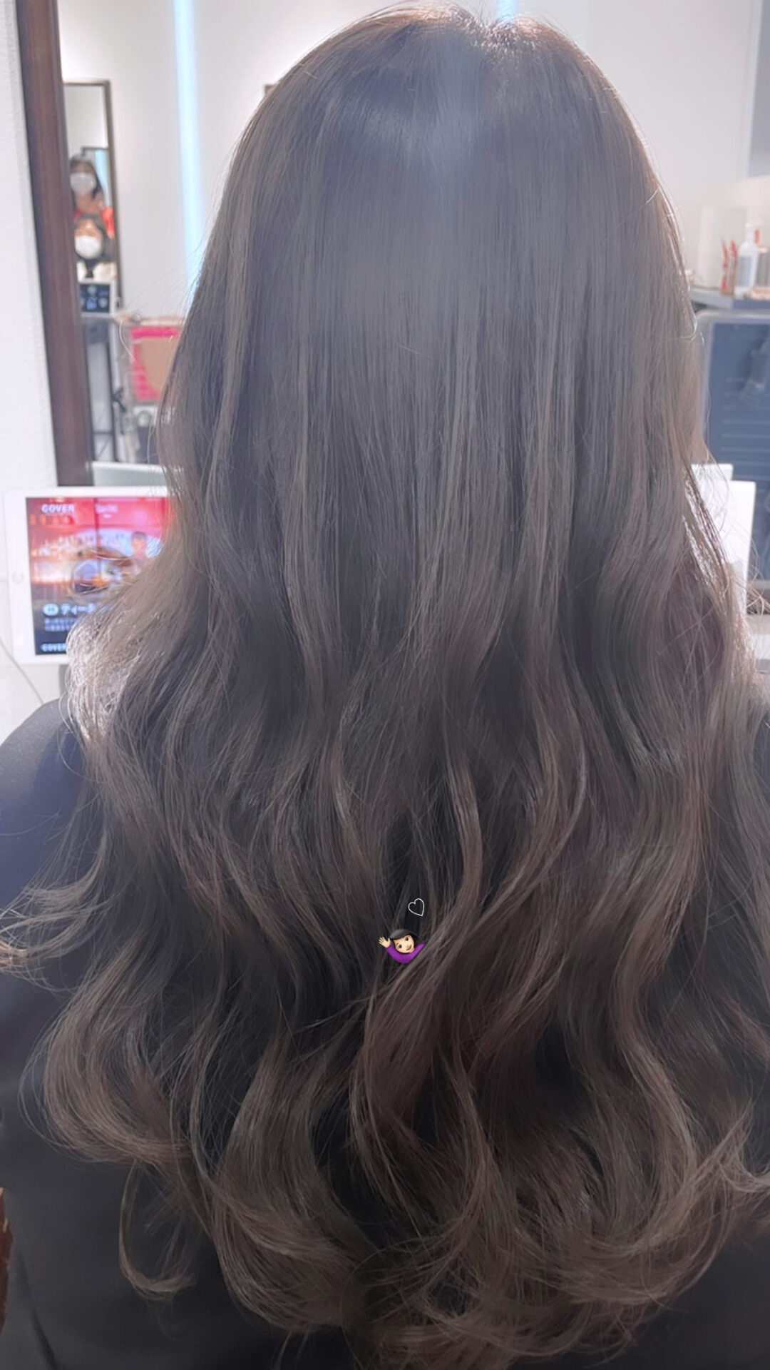 バイオレットでツヤ髪透け感グレージュ春カラーに♪^ ^