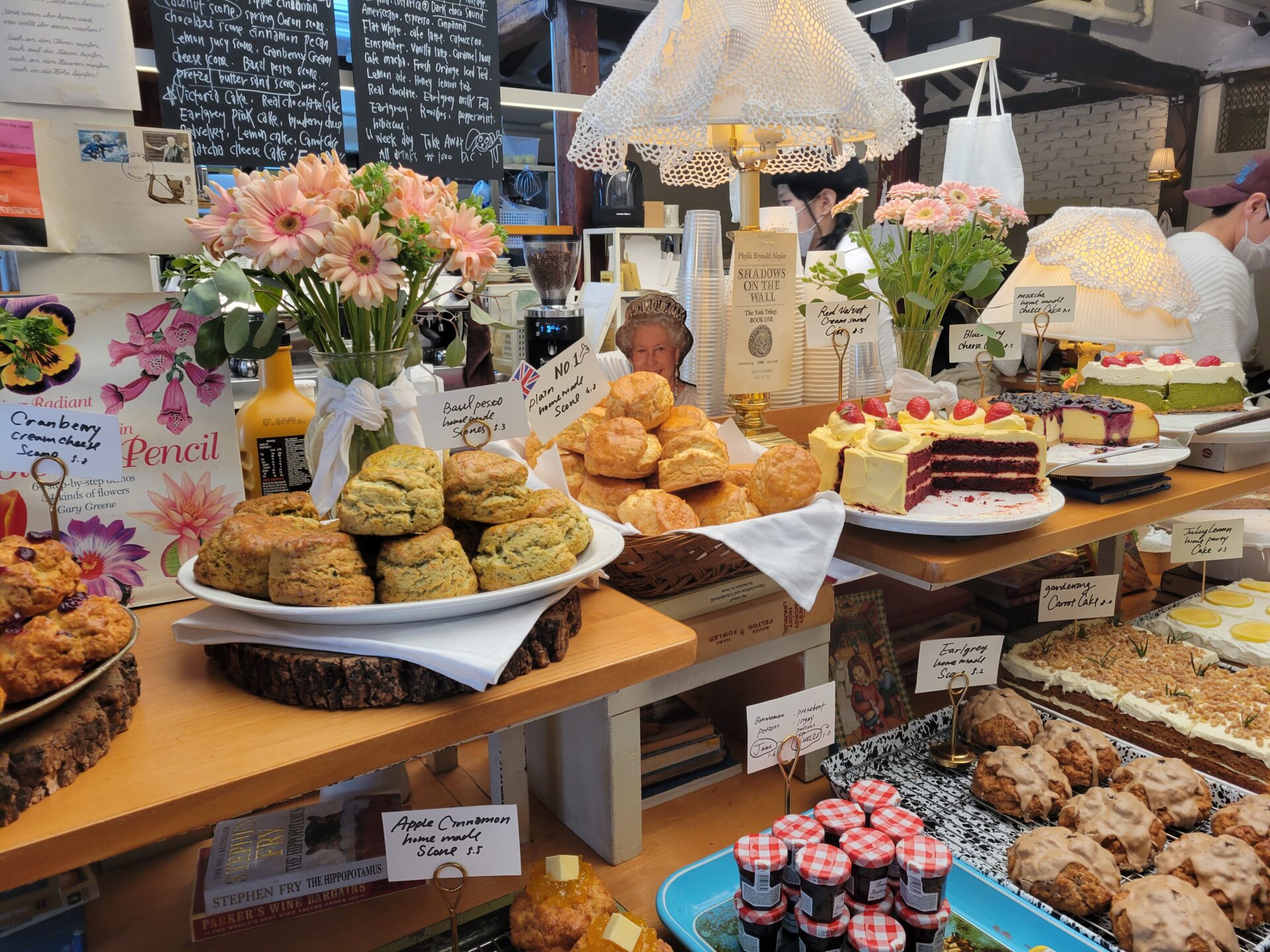 青山店　3月スタイリスト不在スケジュール