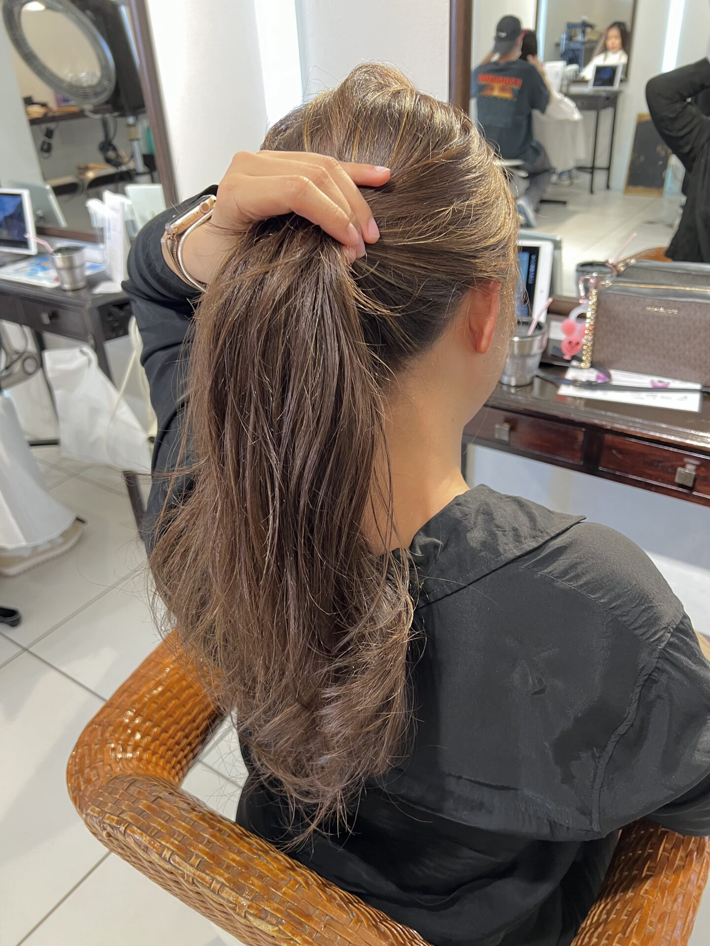 夏にオススメ外国人風ハイライト&グレージュ