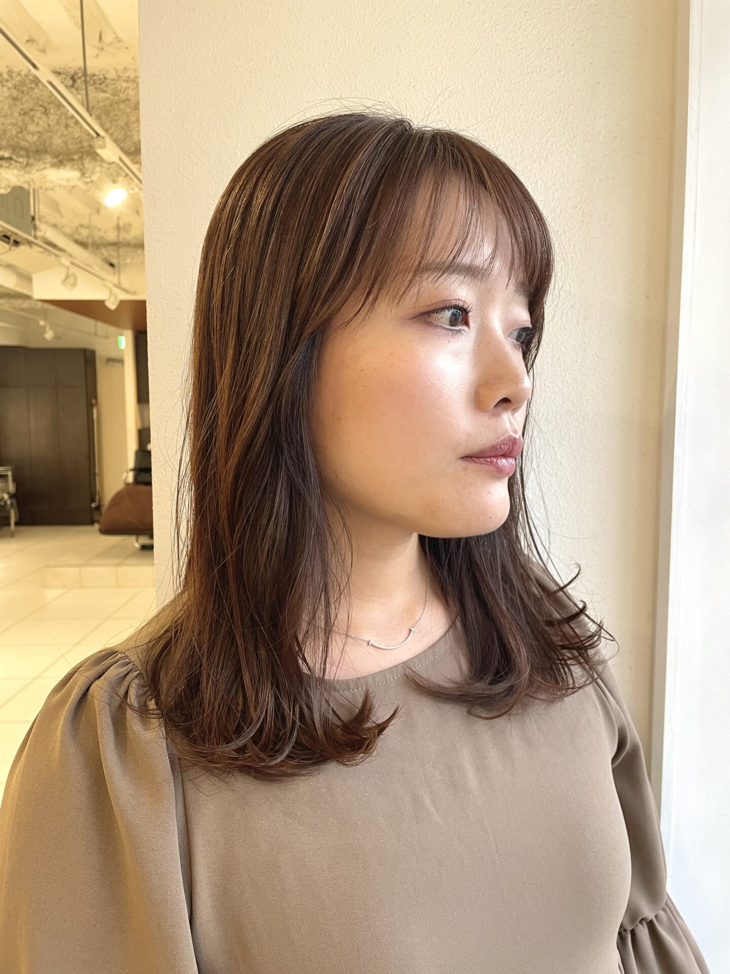 秋におすすめ！ツヤ感チョコレートブラウンカラー