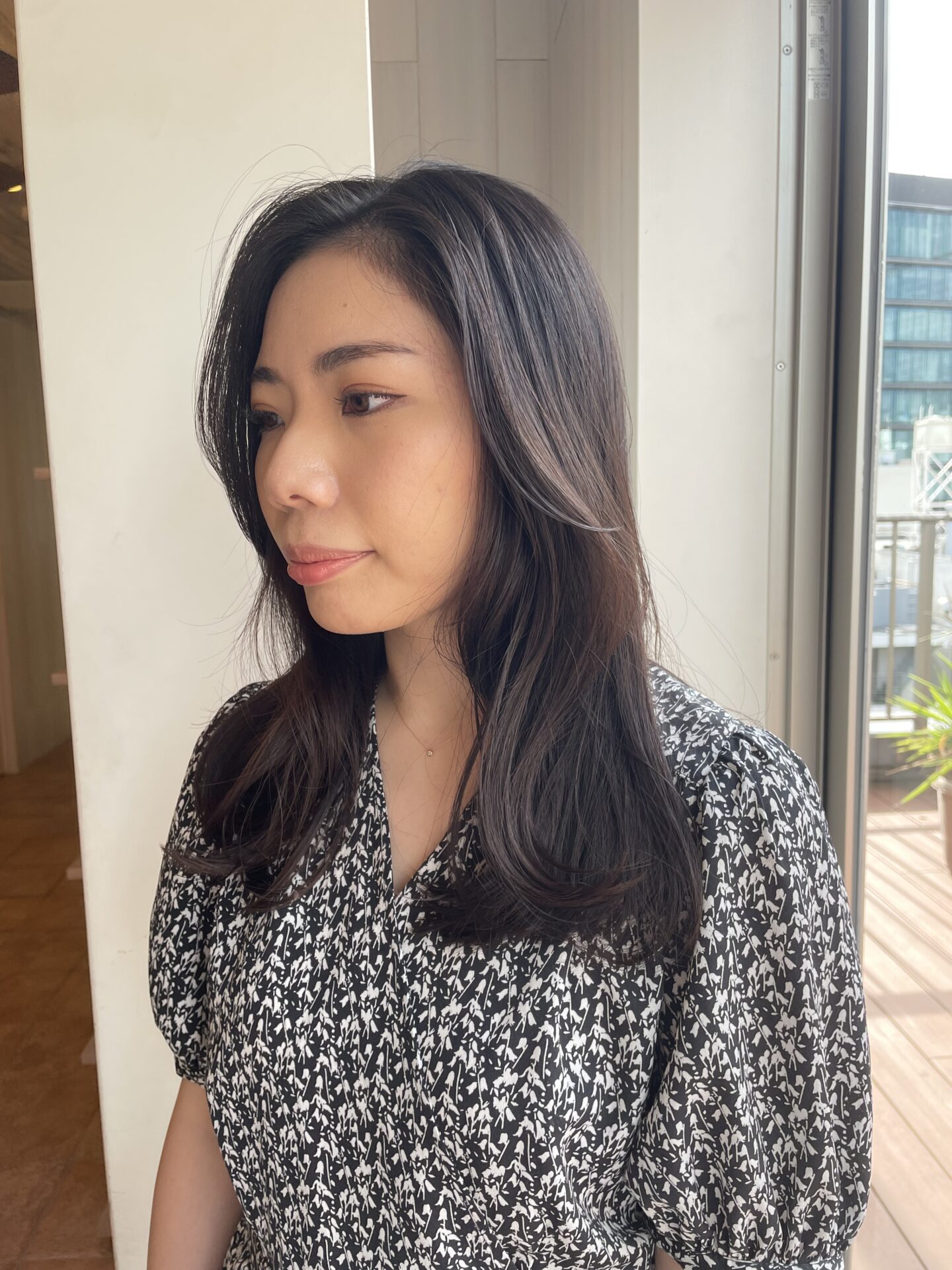 流れる顔まわりカット