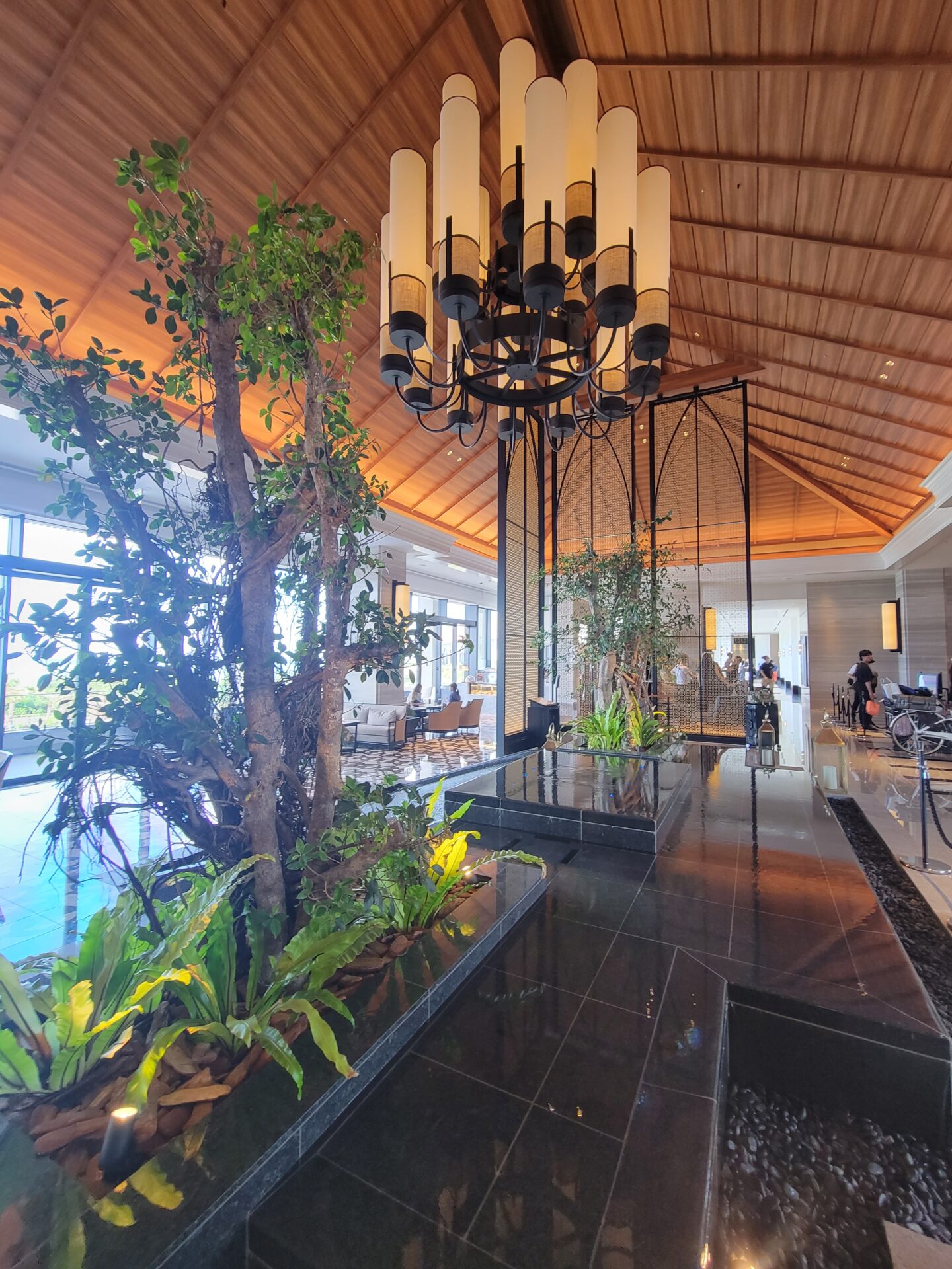 青山店 スタイリスト不在スケジュール