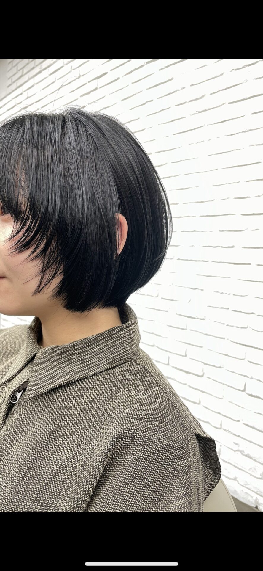 顔まわりウルフボブ