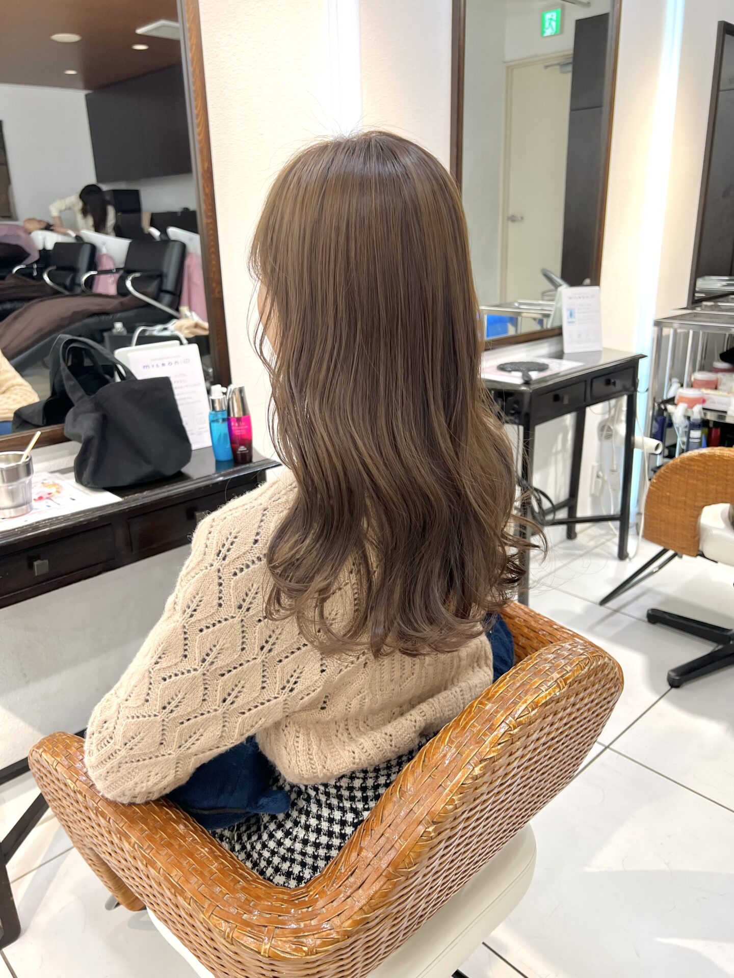 春の新作透明感ベージュカラー