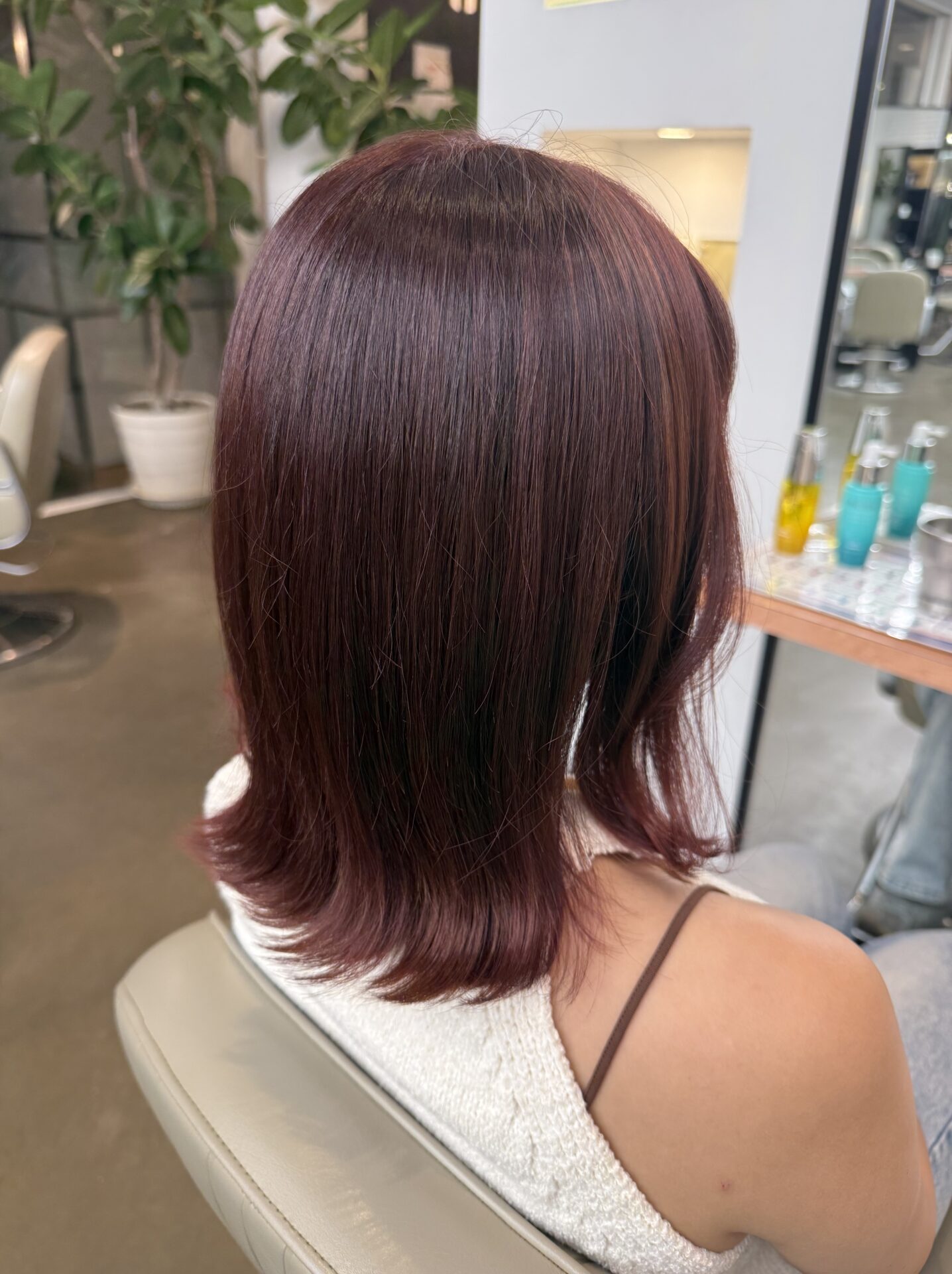 秋におすすめのレッドブラウン