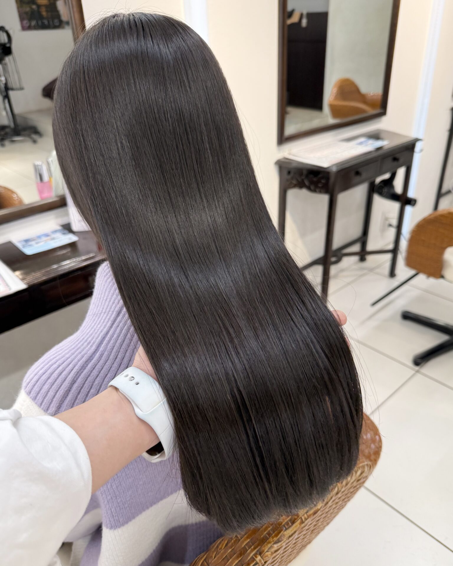 【竹ノ上】黒髪より垢抜ける暗髪